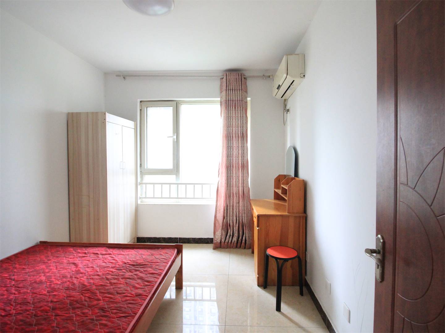 绿地新里梵尔赛公馆