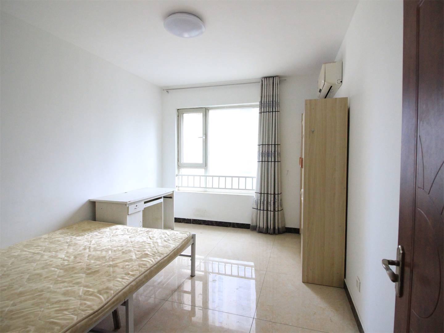 绿地新里梵尔赛公馆