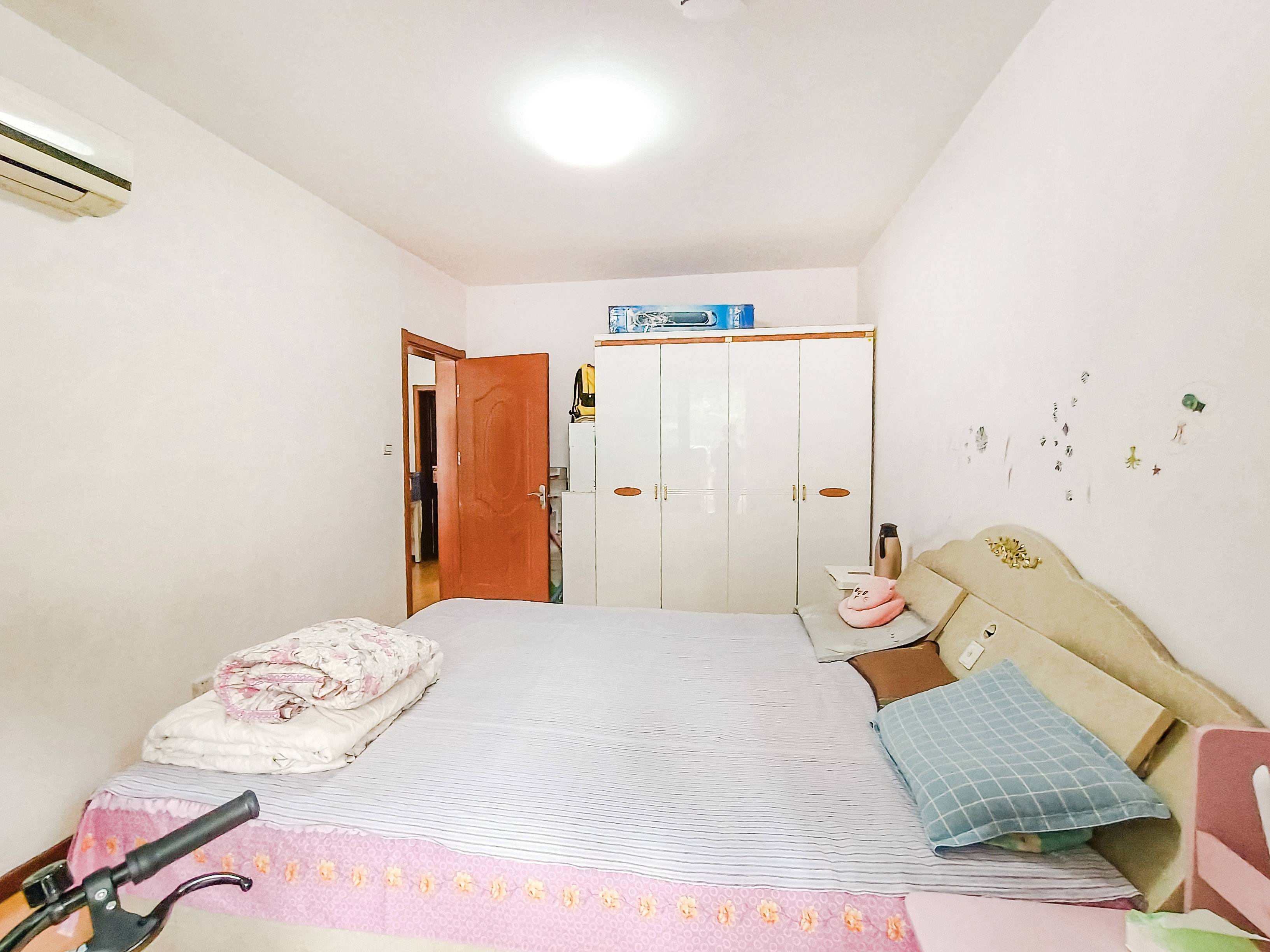 天鸿万象新天四区