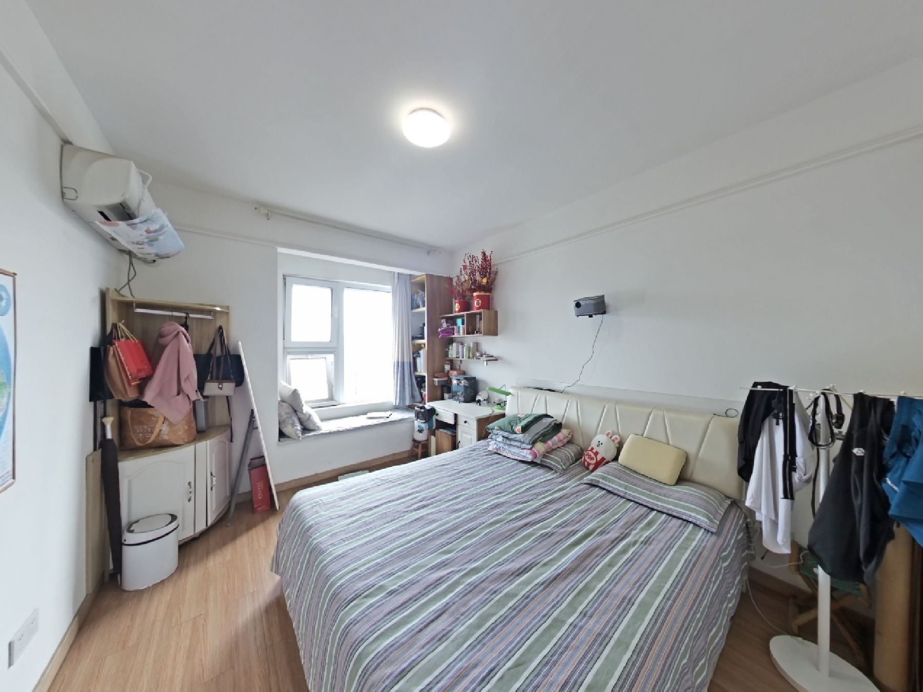 万科龙湖城市之光