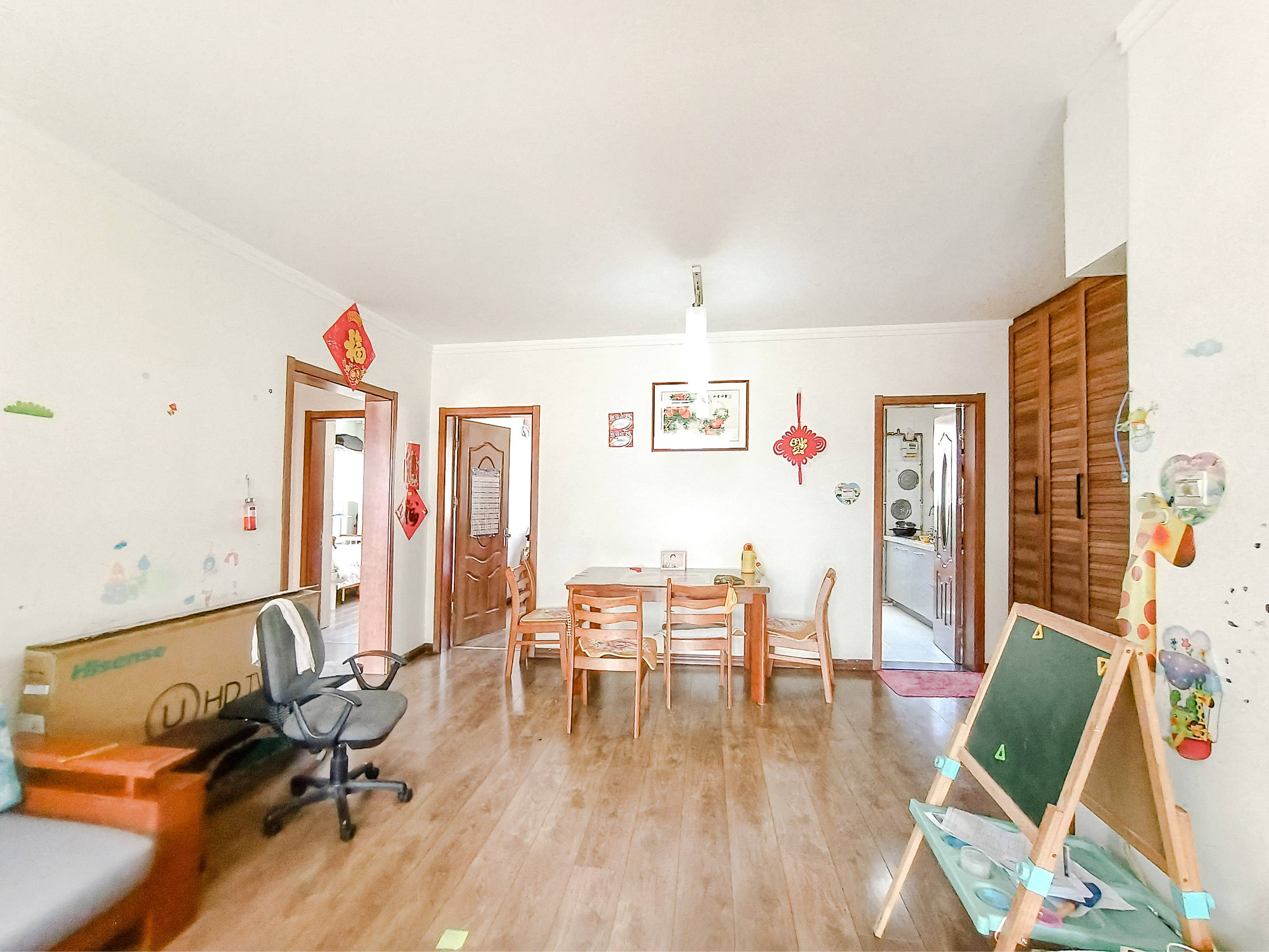 天鸿万象新天四区