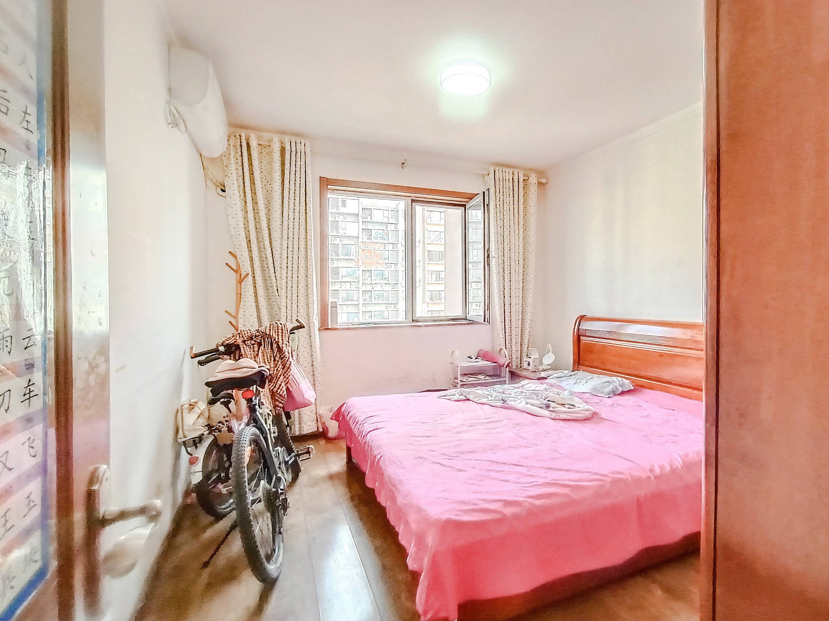 天鸿万象新天四区