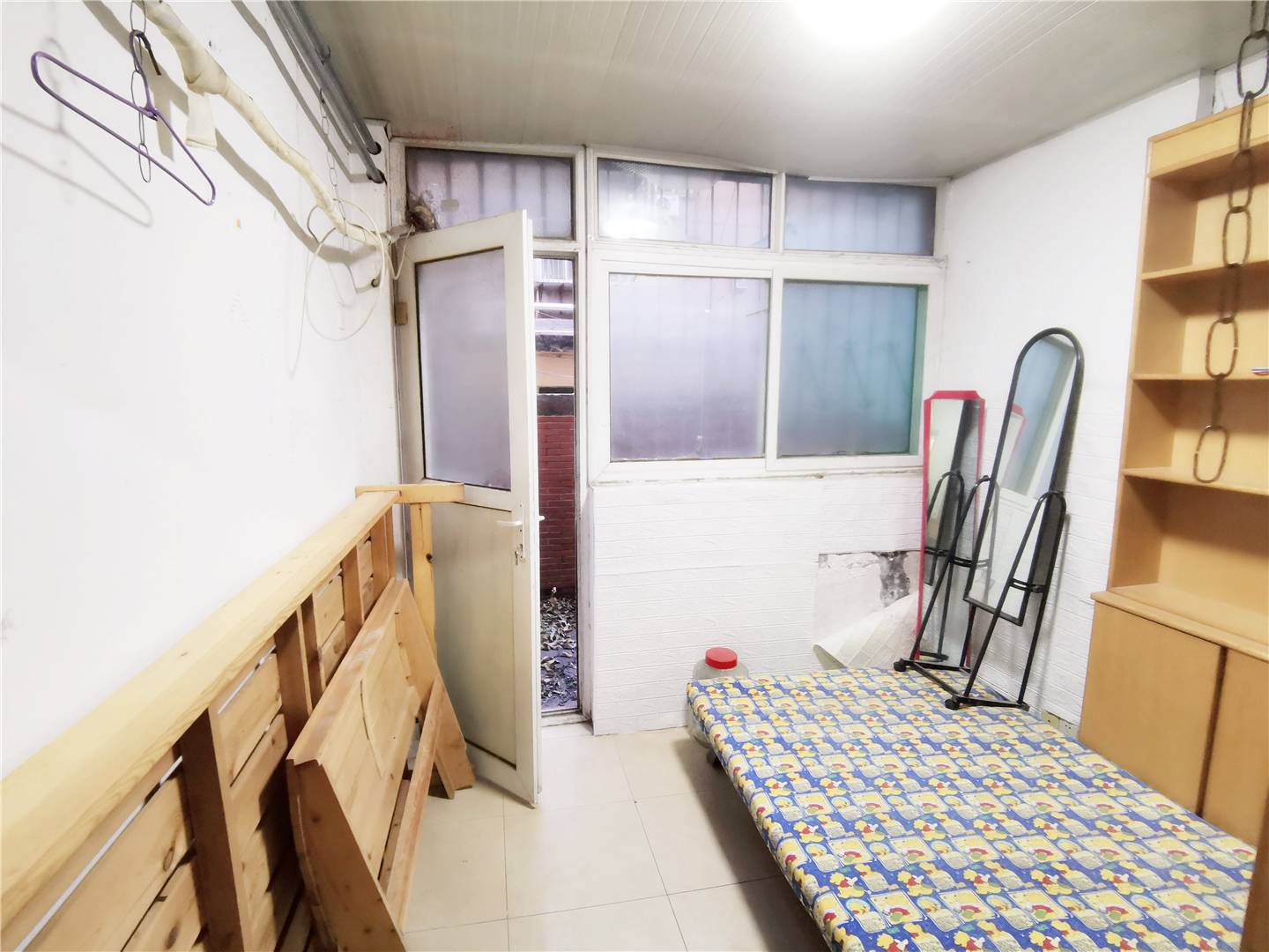 六里山南路18-2号