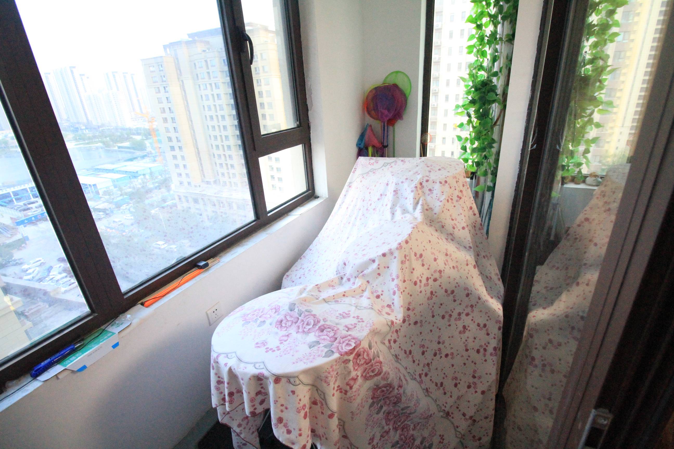 海尔云世界滟澜公馆花园