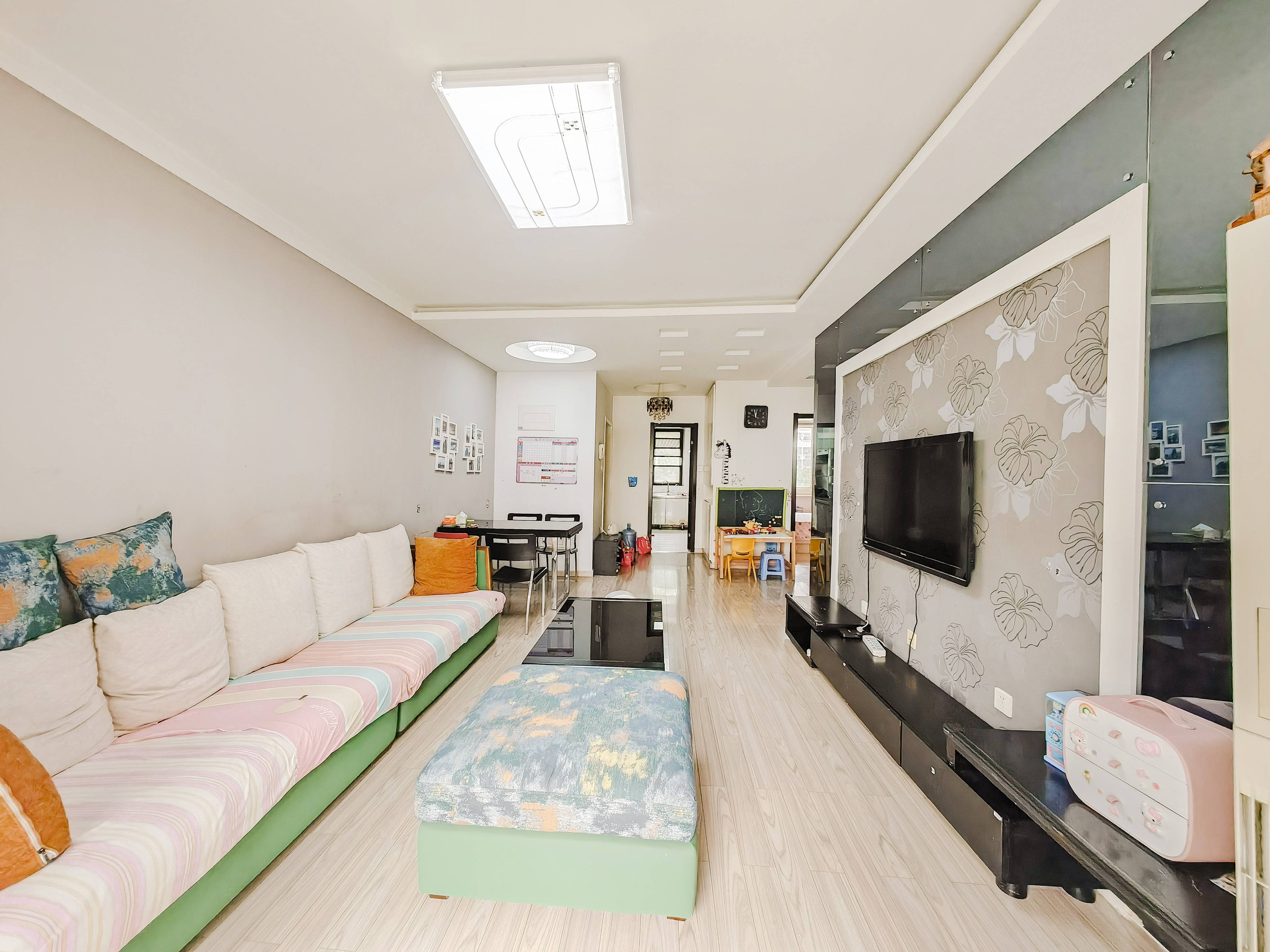 天鸿万象新天四区