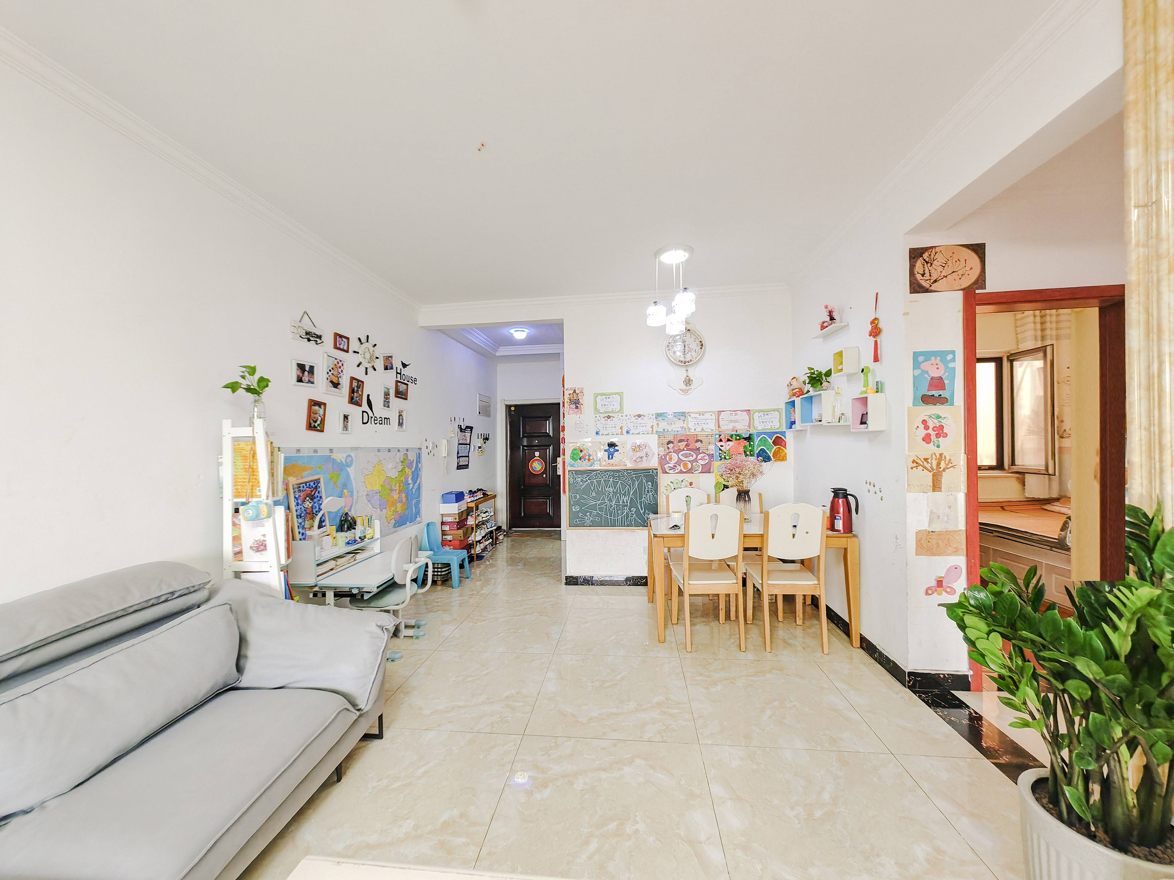 天鸿万象新天云公馆