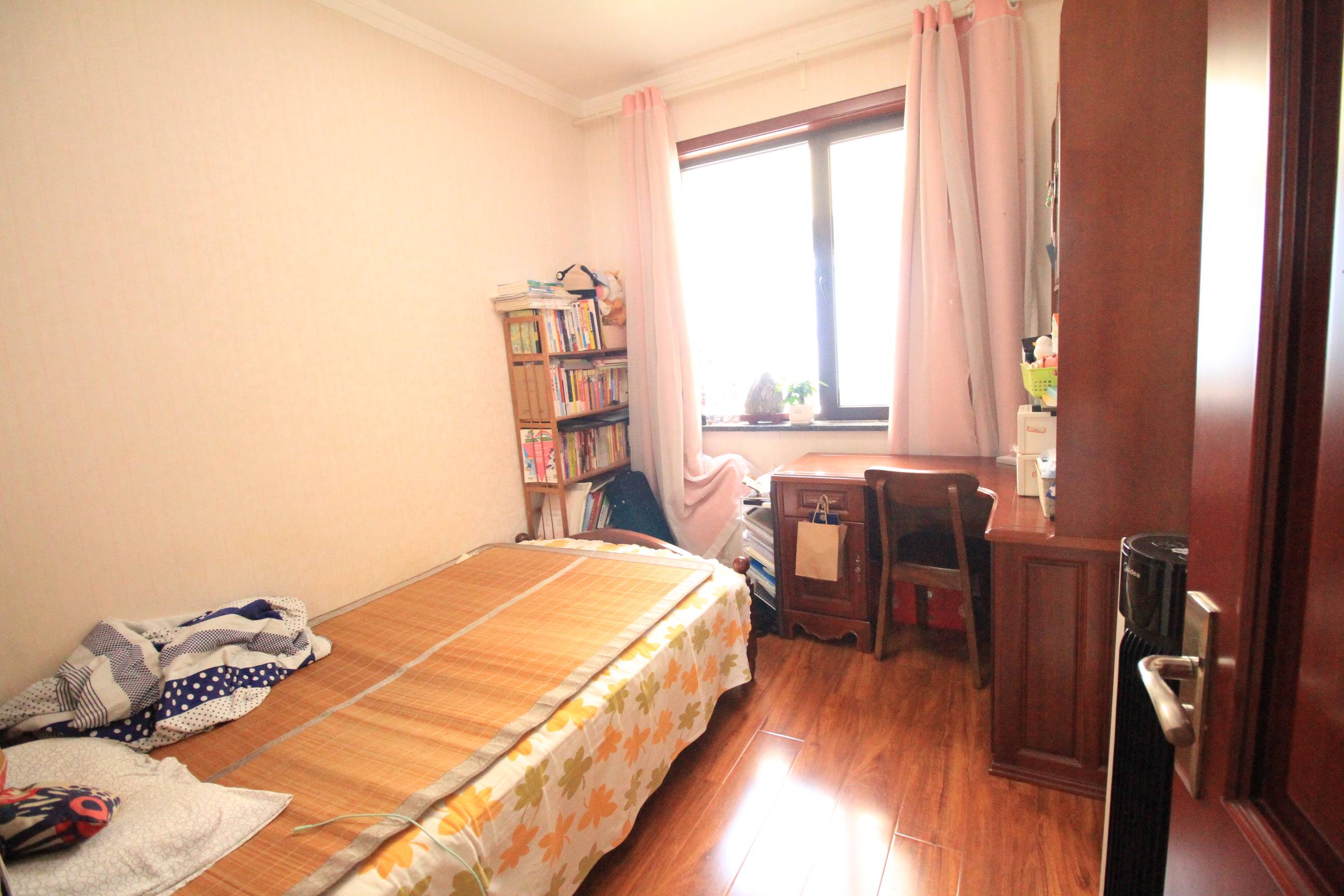 海尔云世界滟澜公馆花园