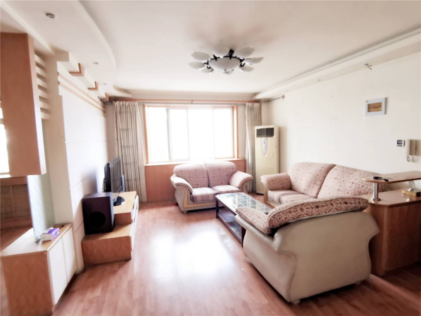  英雄山路159-1号 南北