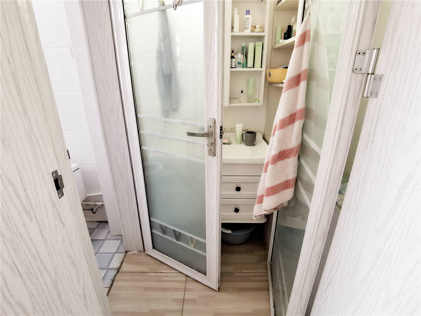 六里山南路18号