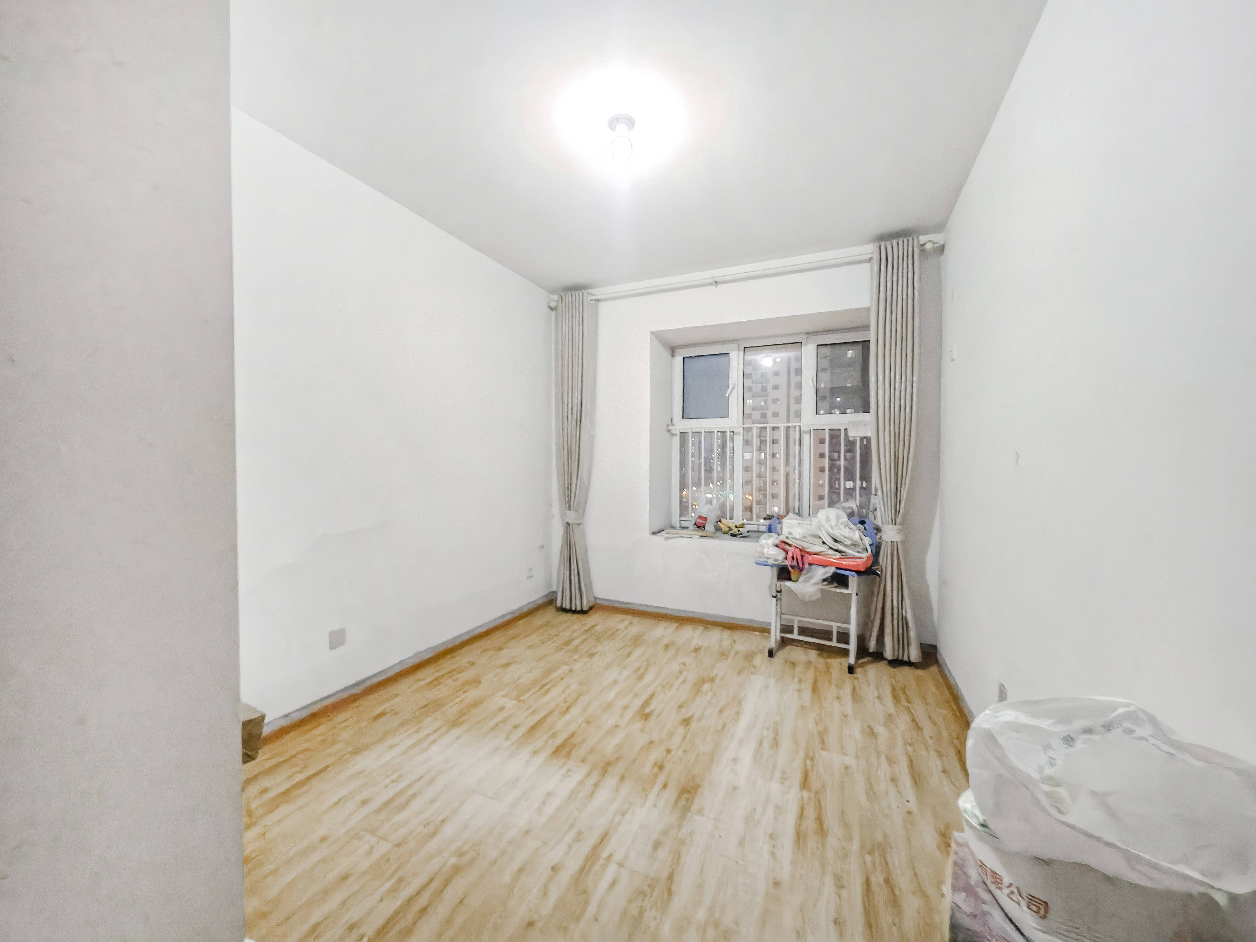 天鸿万象新天云公馆