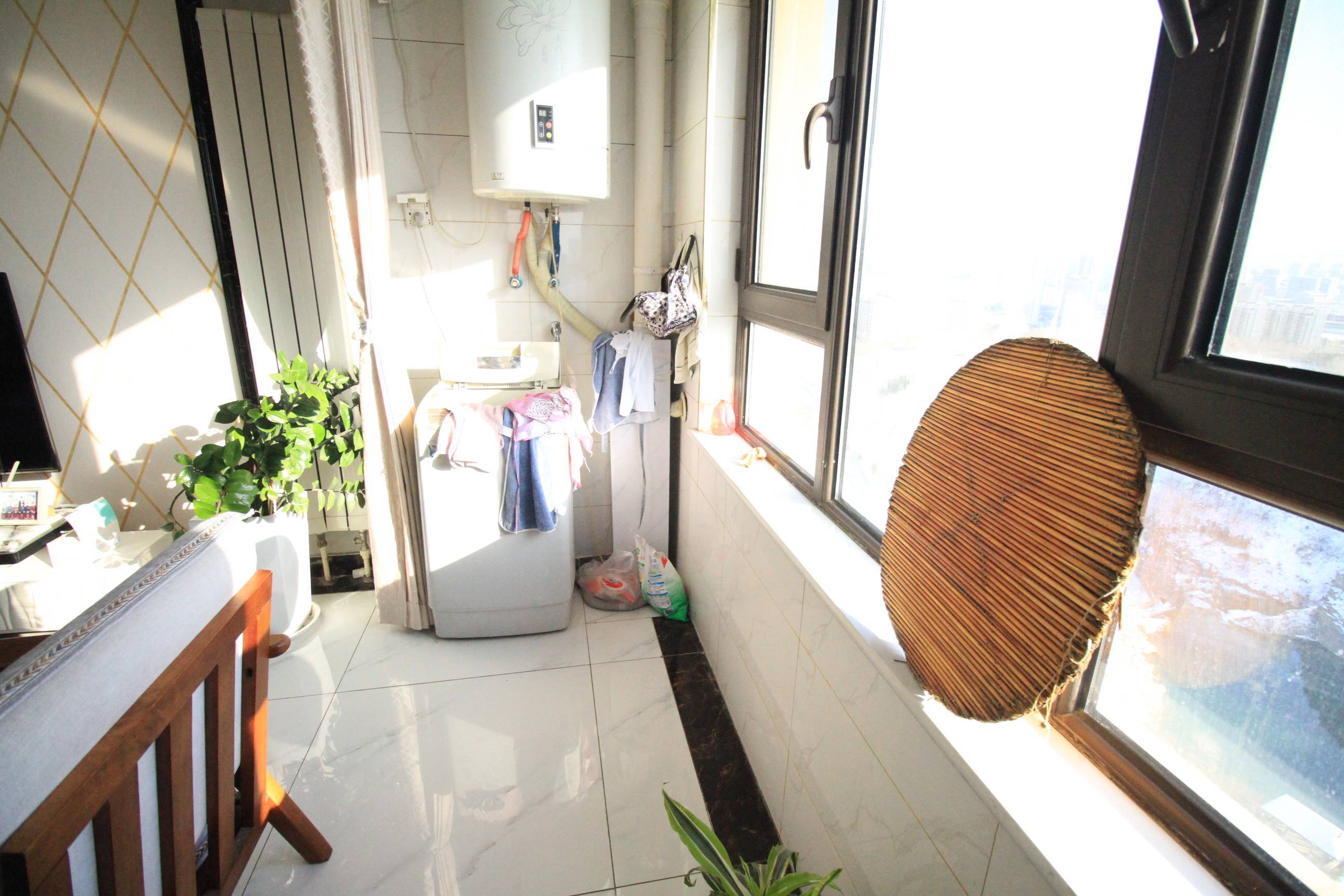 中海御山首府