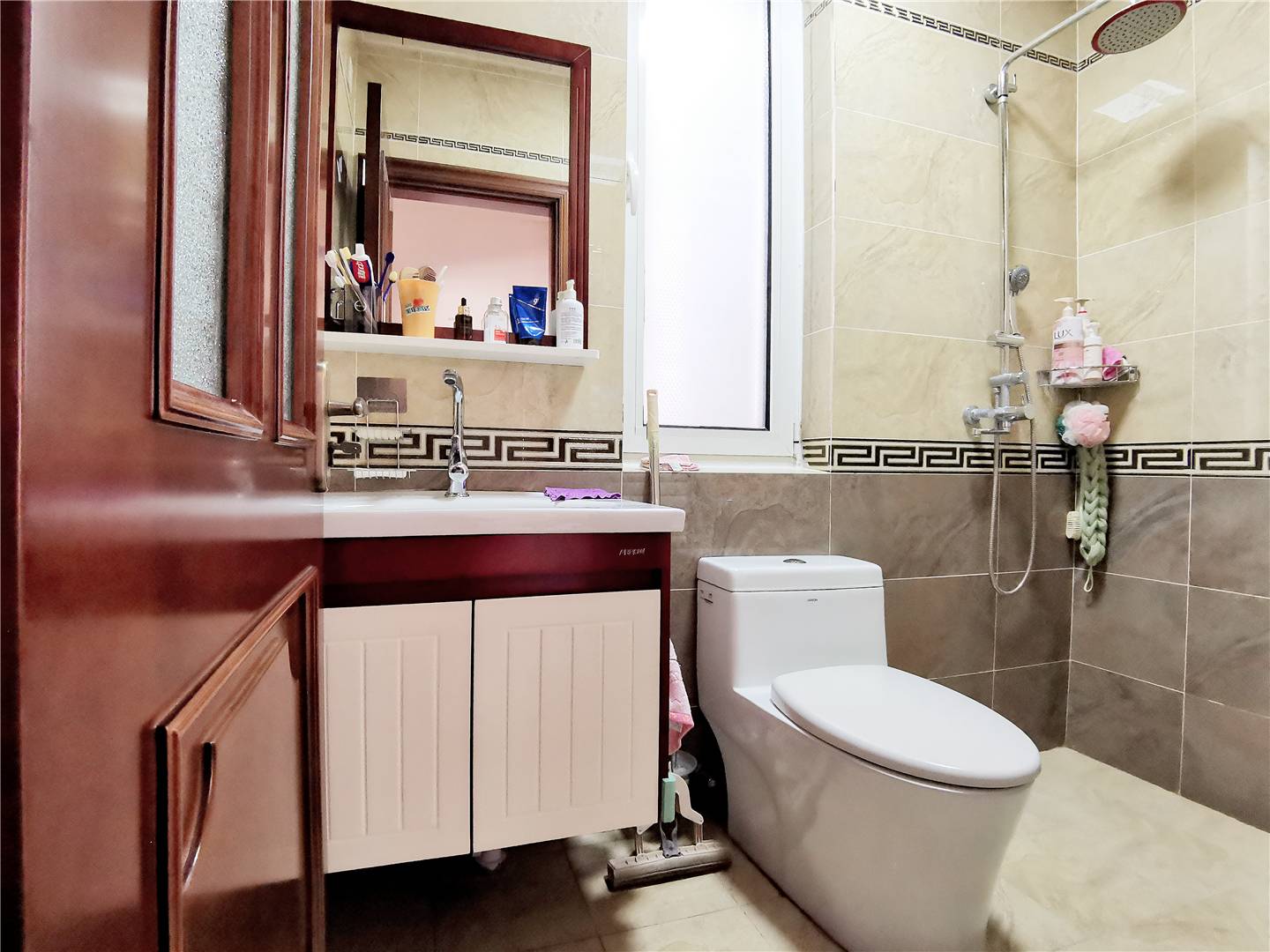 鲁能领秀城B区（十一区）