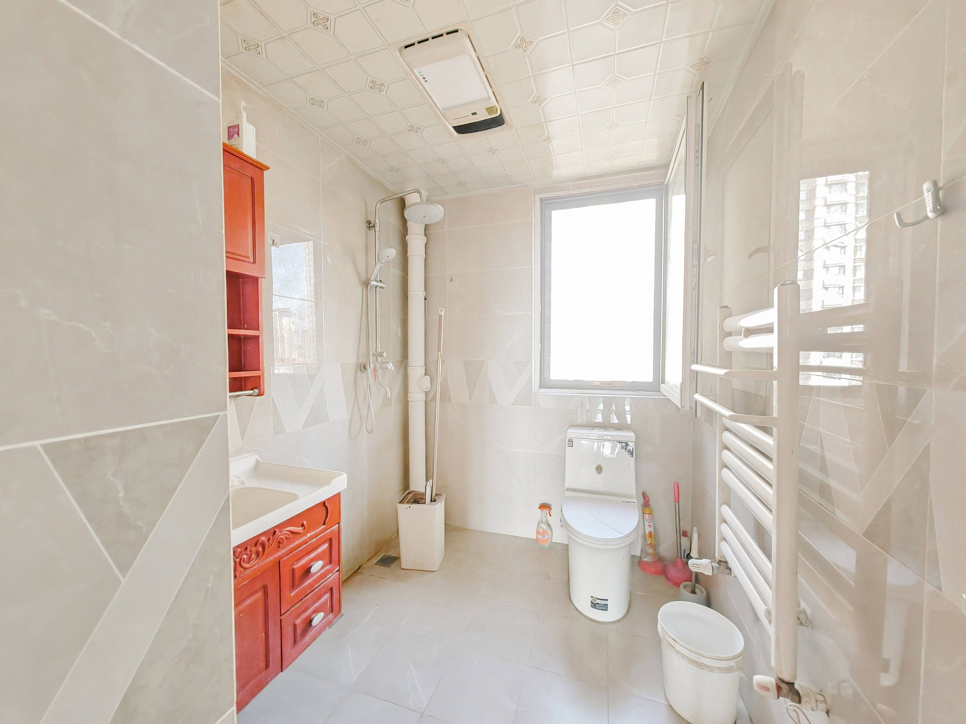 天鸿万象新天万卷府