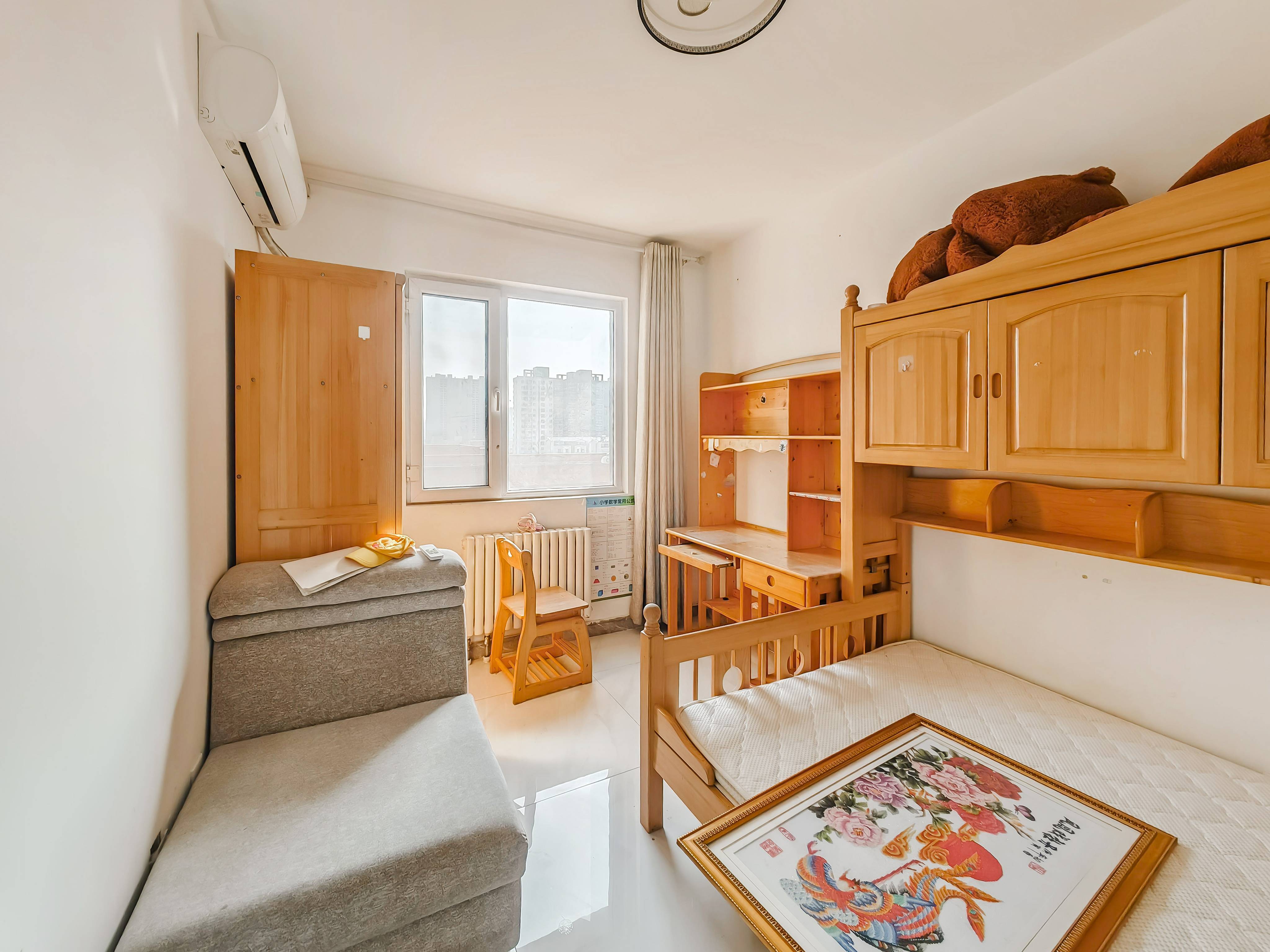 天鸿万象新天万卷府