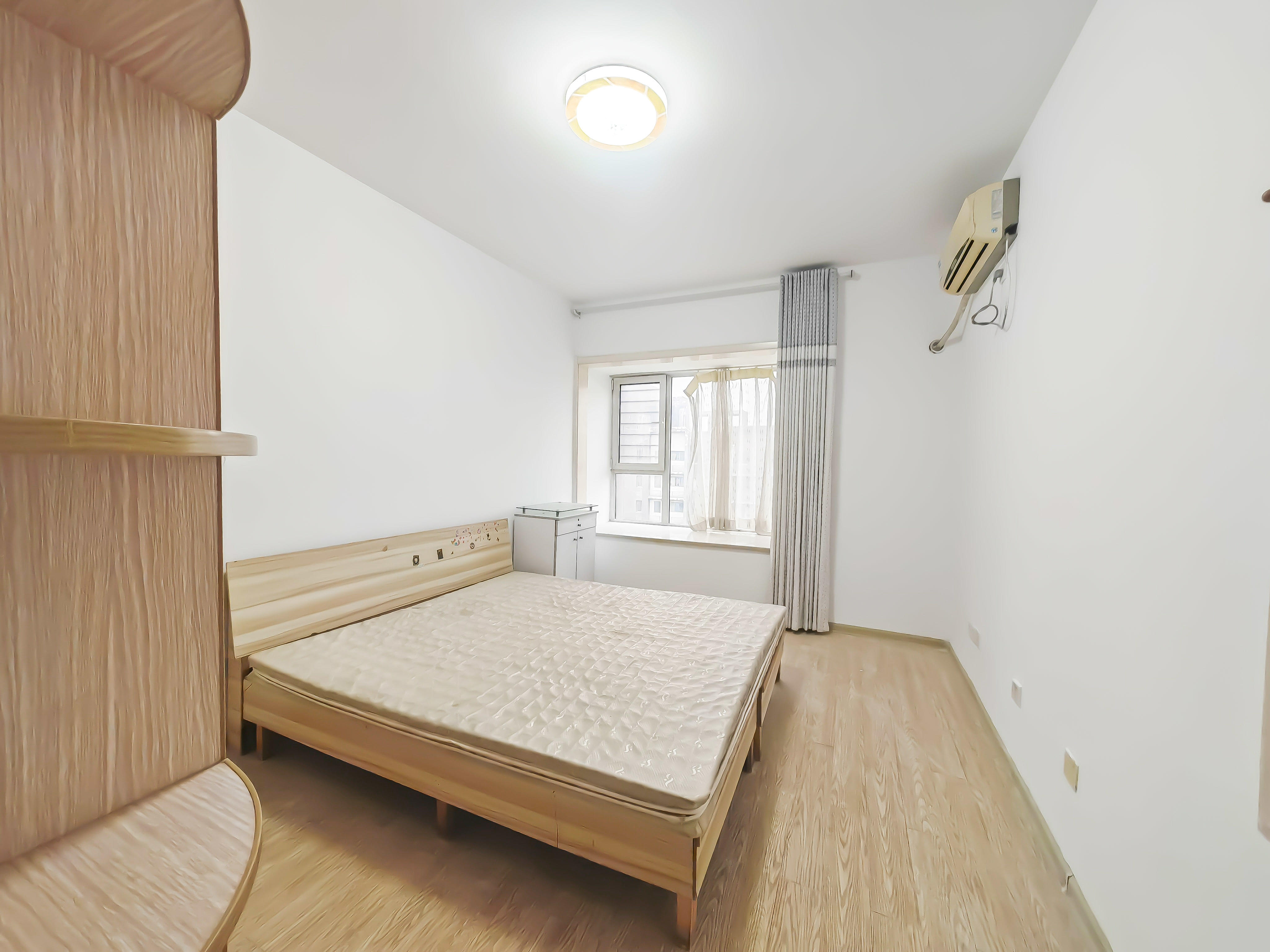 天鸿万象新天四区