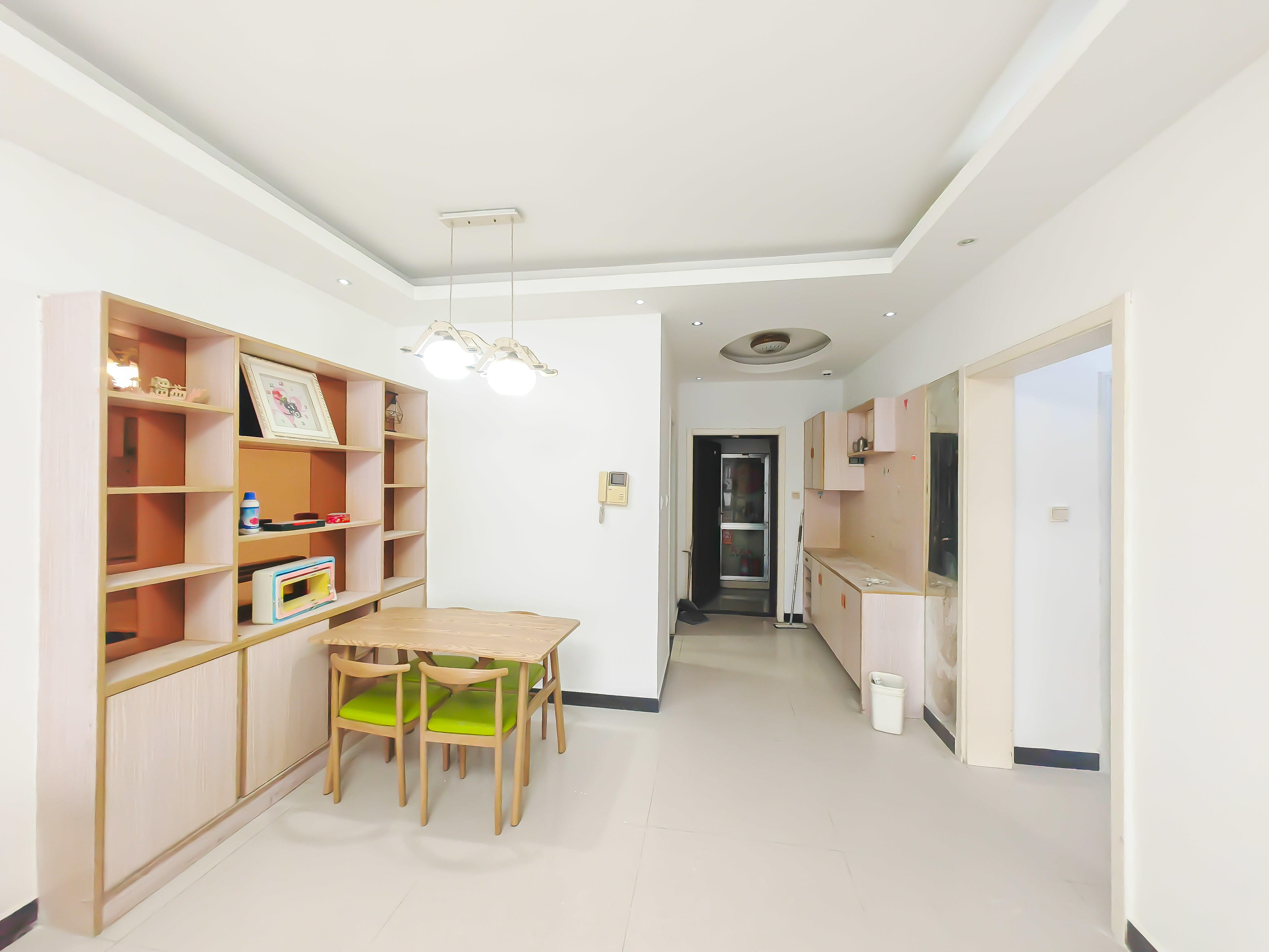 天鸿万象新天四区