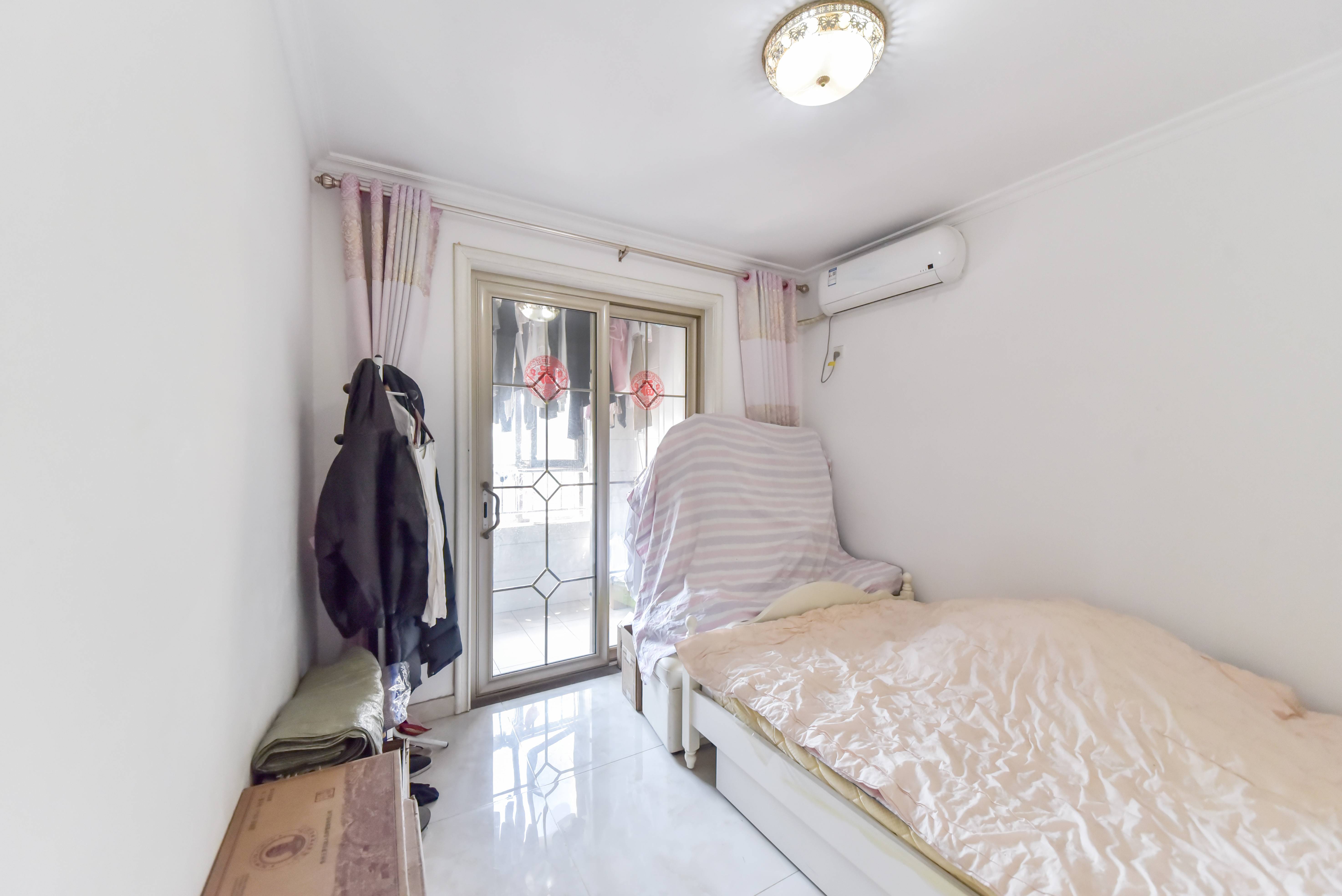 鲁邦奥林逸城西区