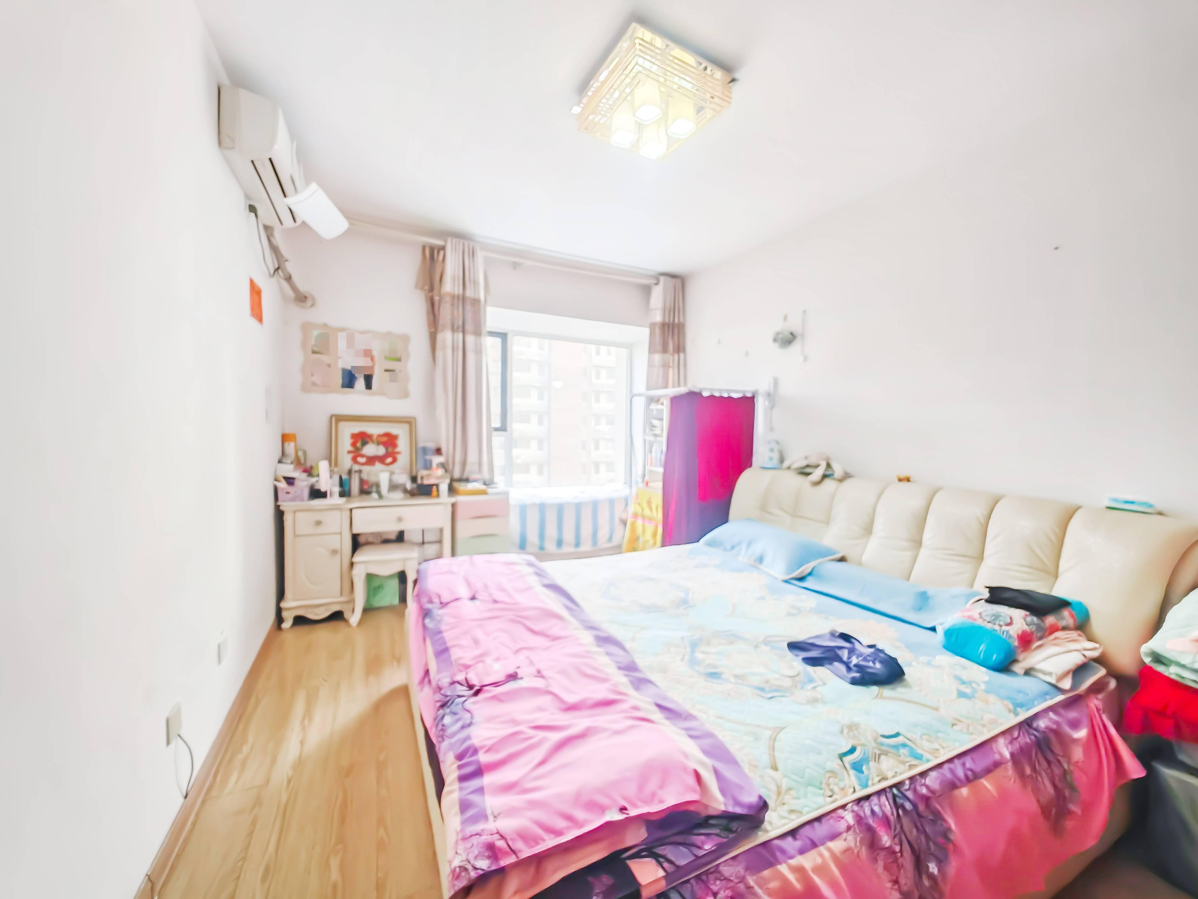 天鸿万象新天四区