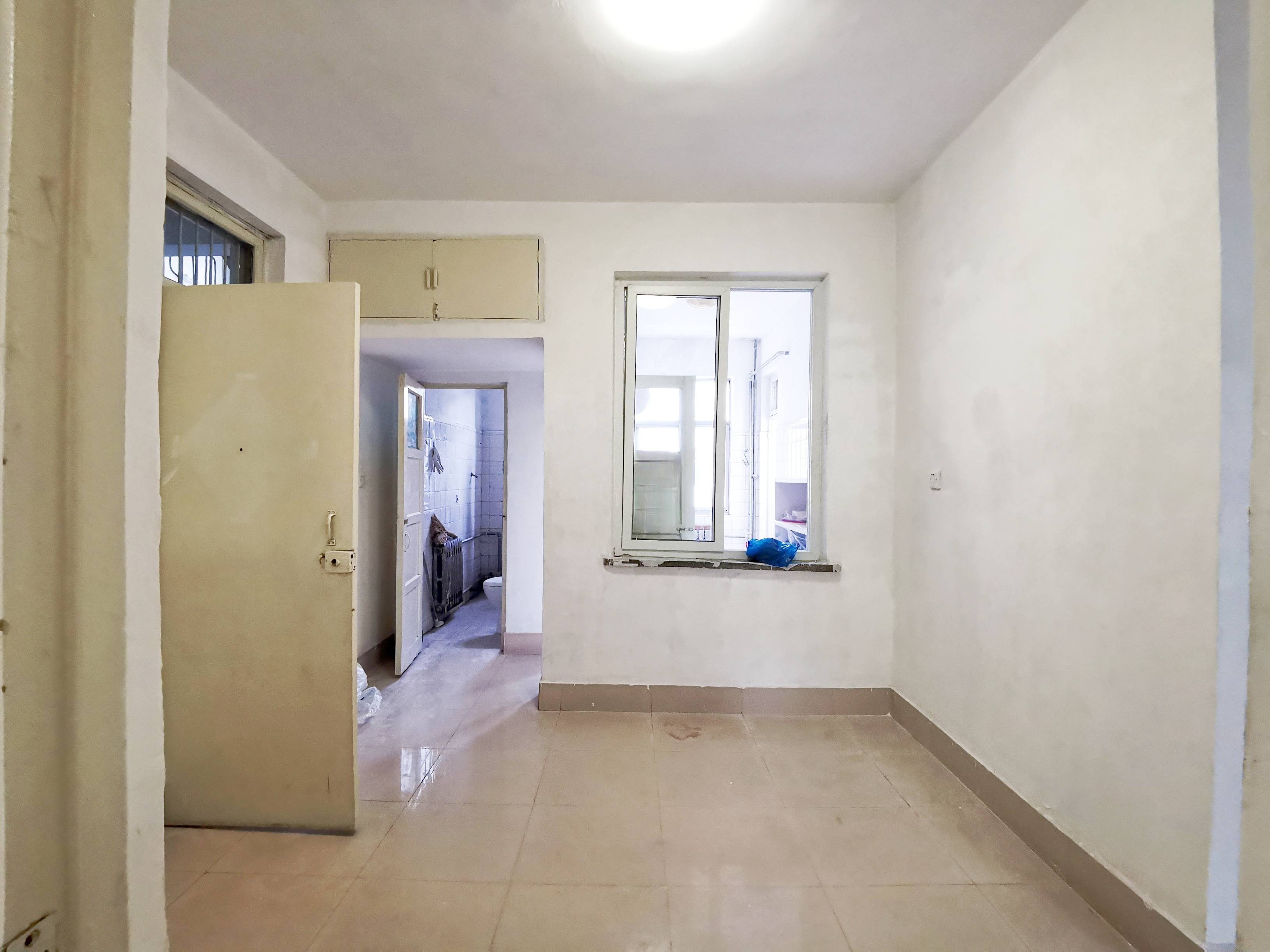  玉函路35号南区东村 南北