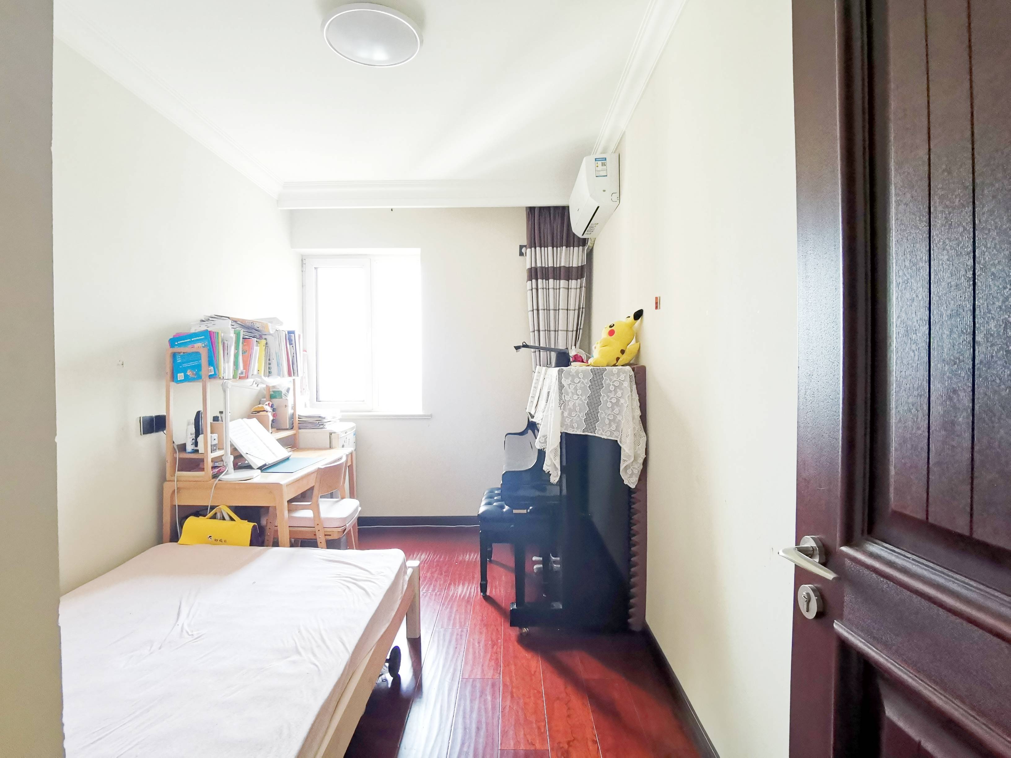 鲁能领秀城东一区(三区)