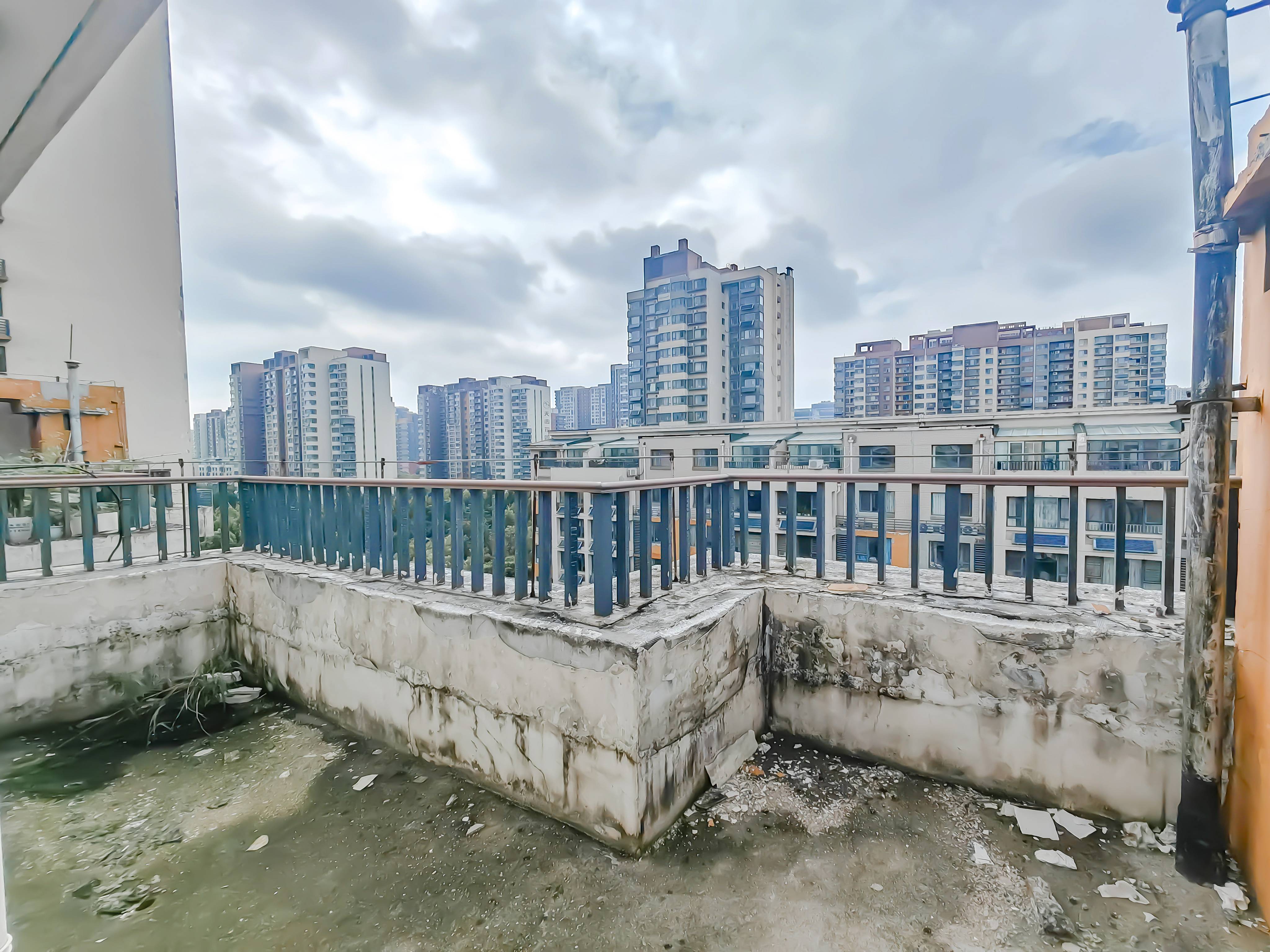 天鸿万象新天三区