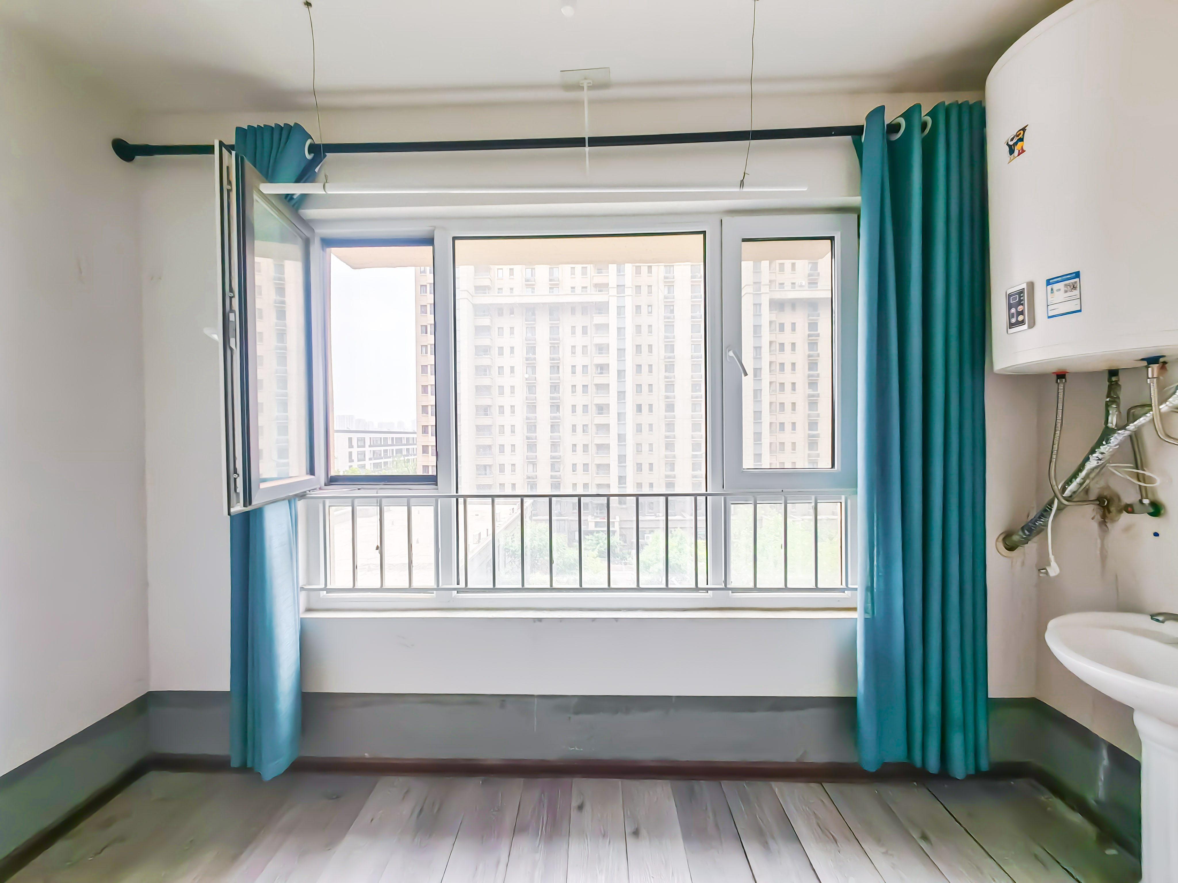 天鸿万象新天万卷府