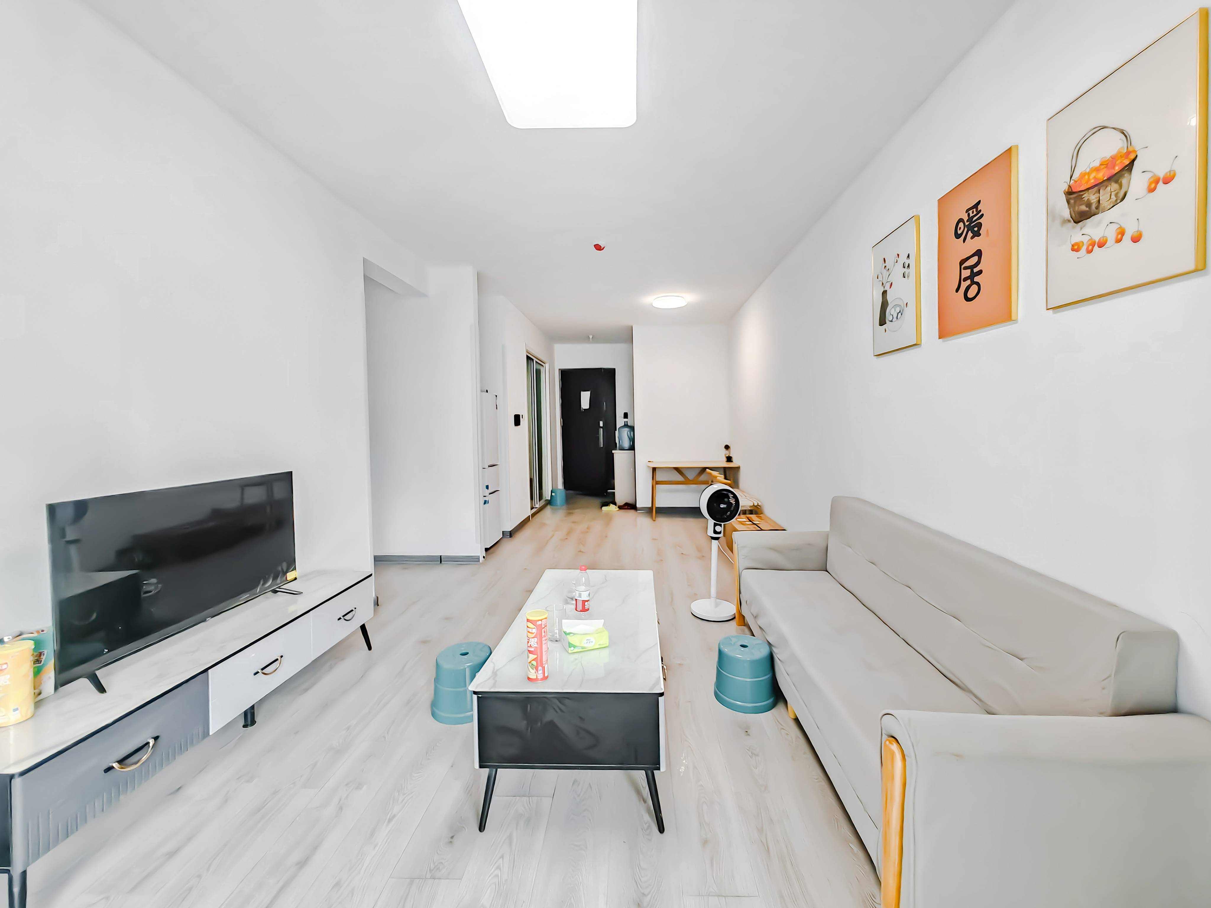  中建蔚蓝之城木槿里 南北