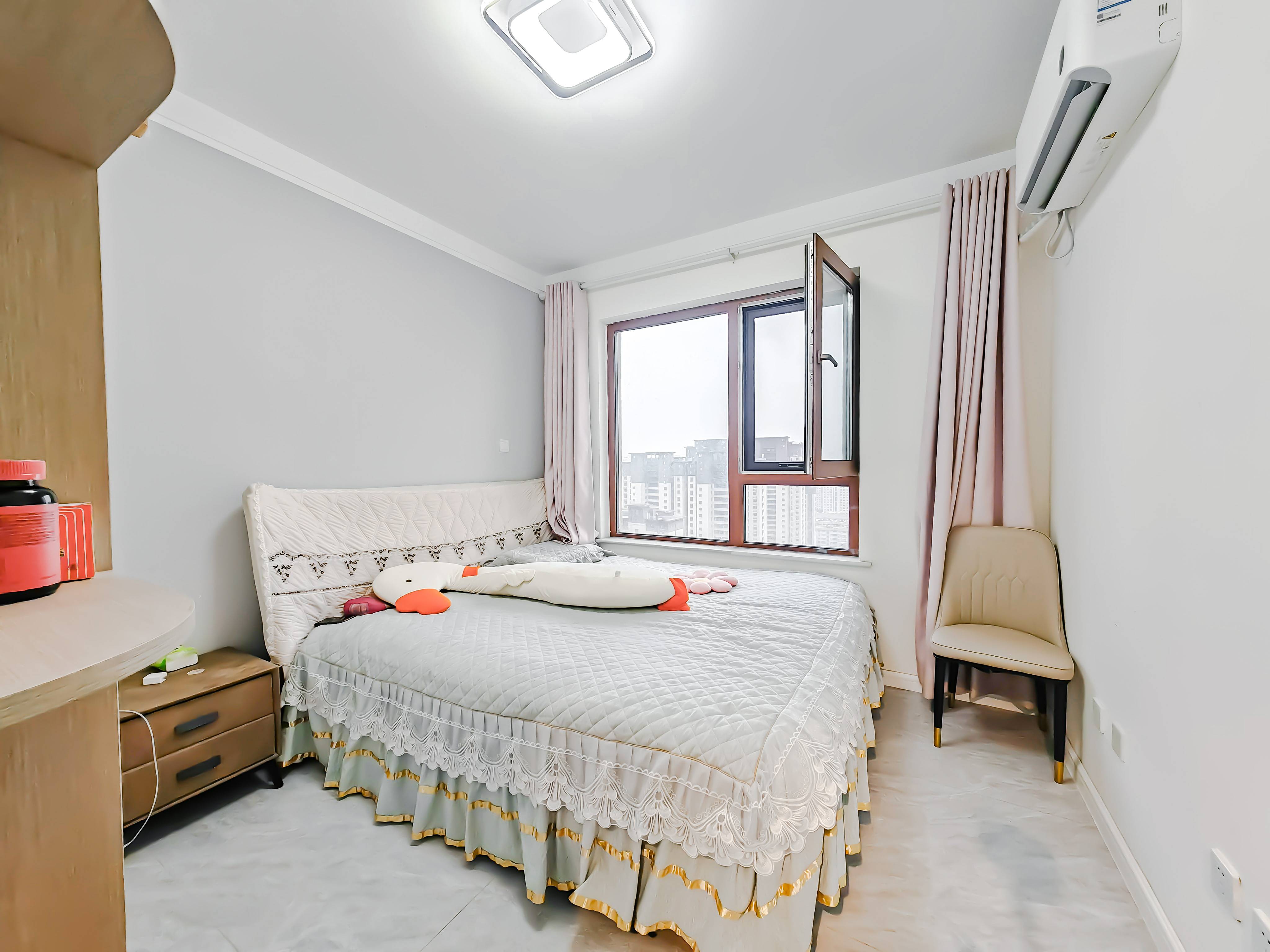 天鸿万象新天公园大道