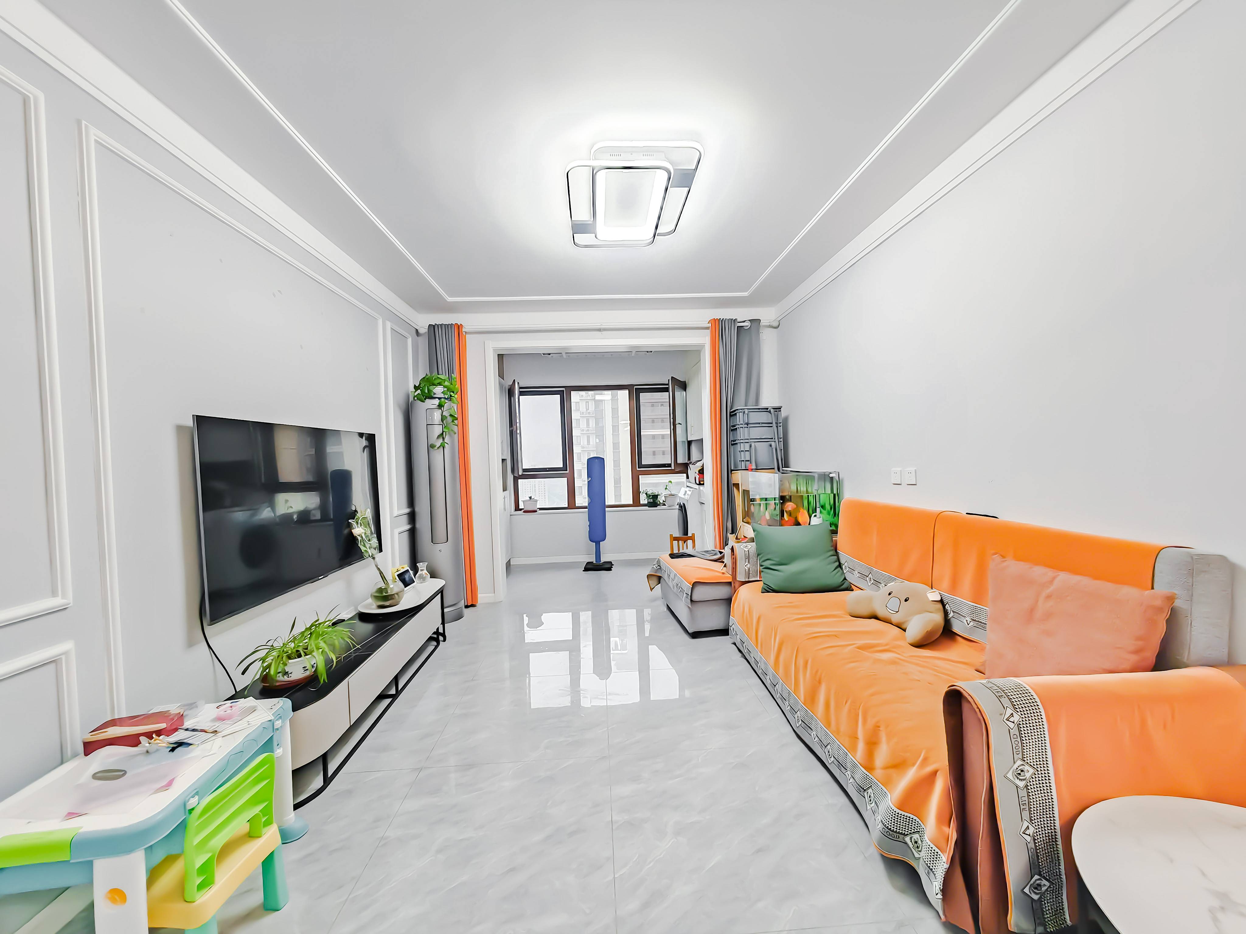 天鸿万象新天公园大道