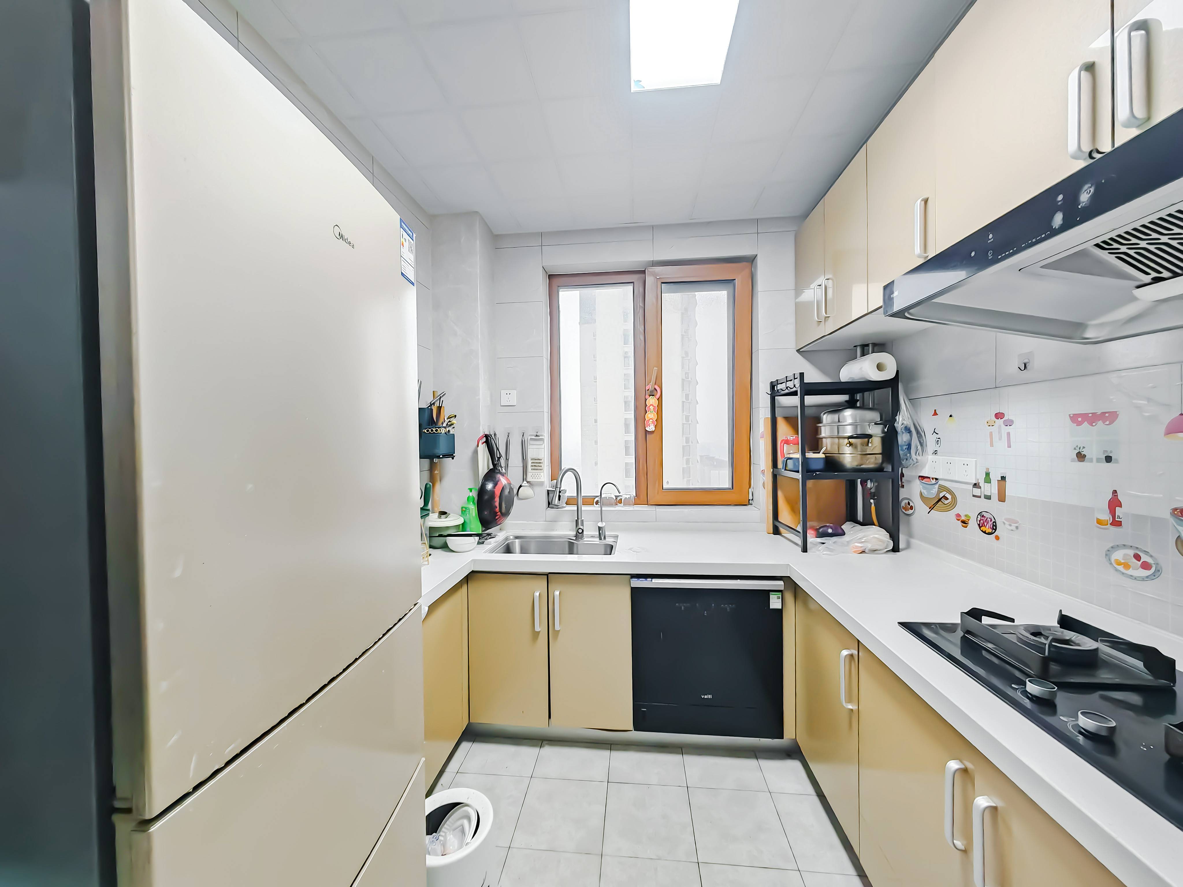 天鸿万象新天公园大道