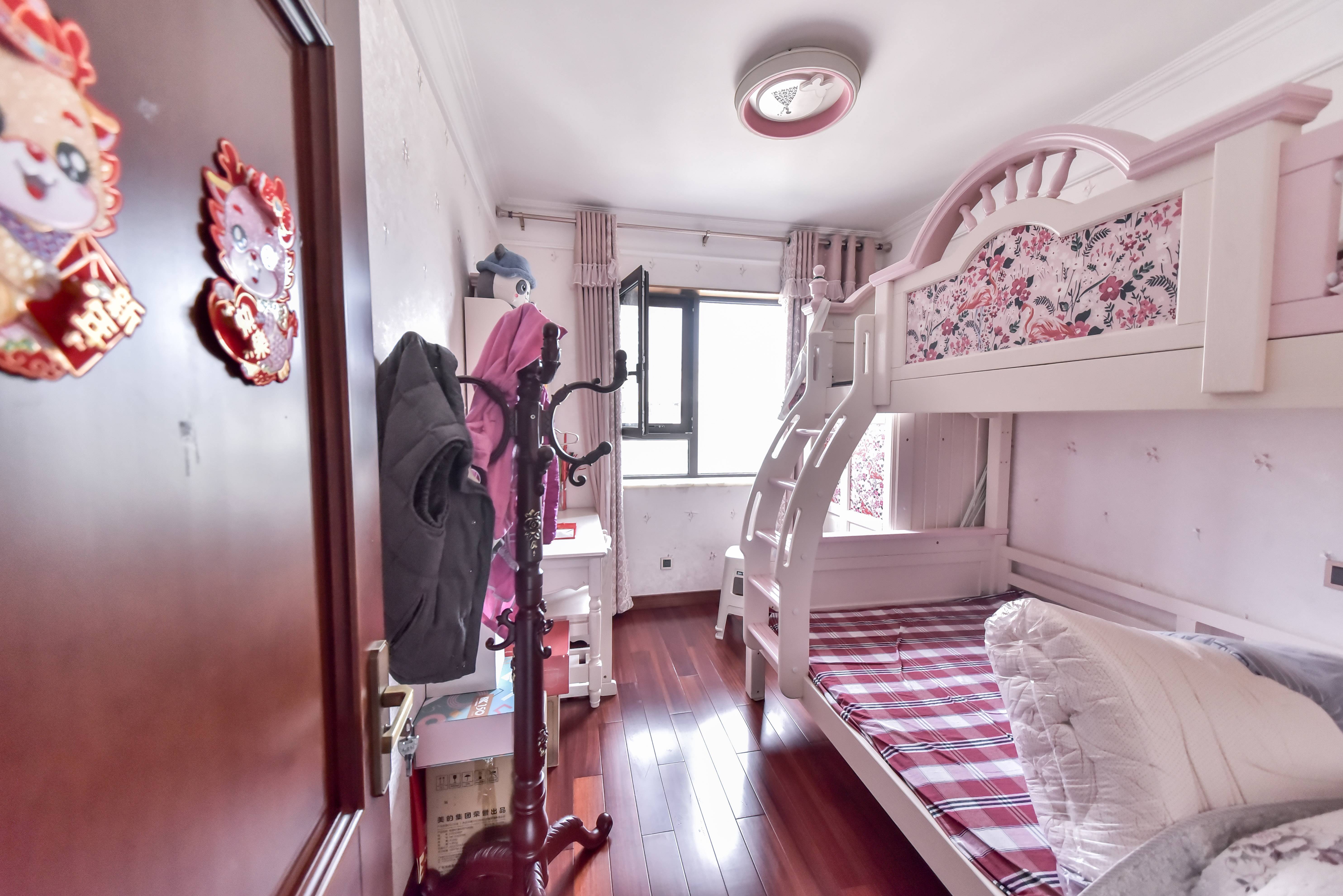 旭辉银盛泰金域蓝山