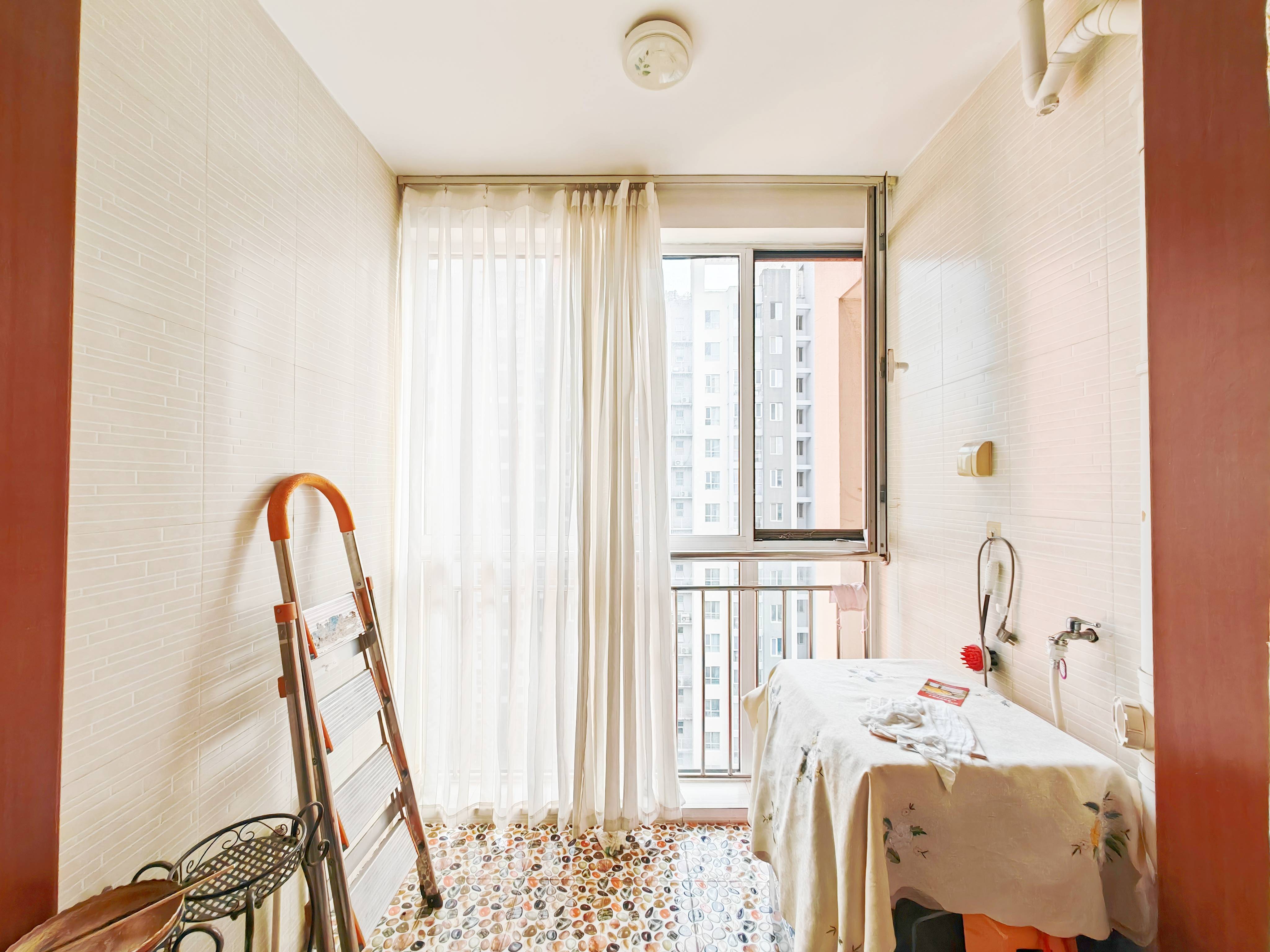 鲁能领秀城A区(十区)