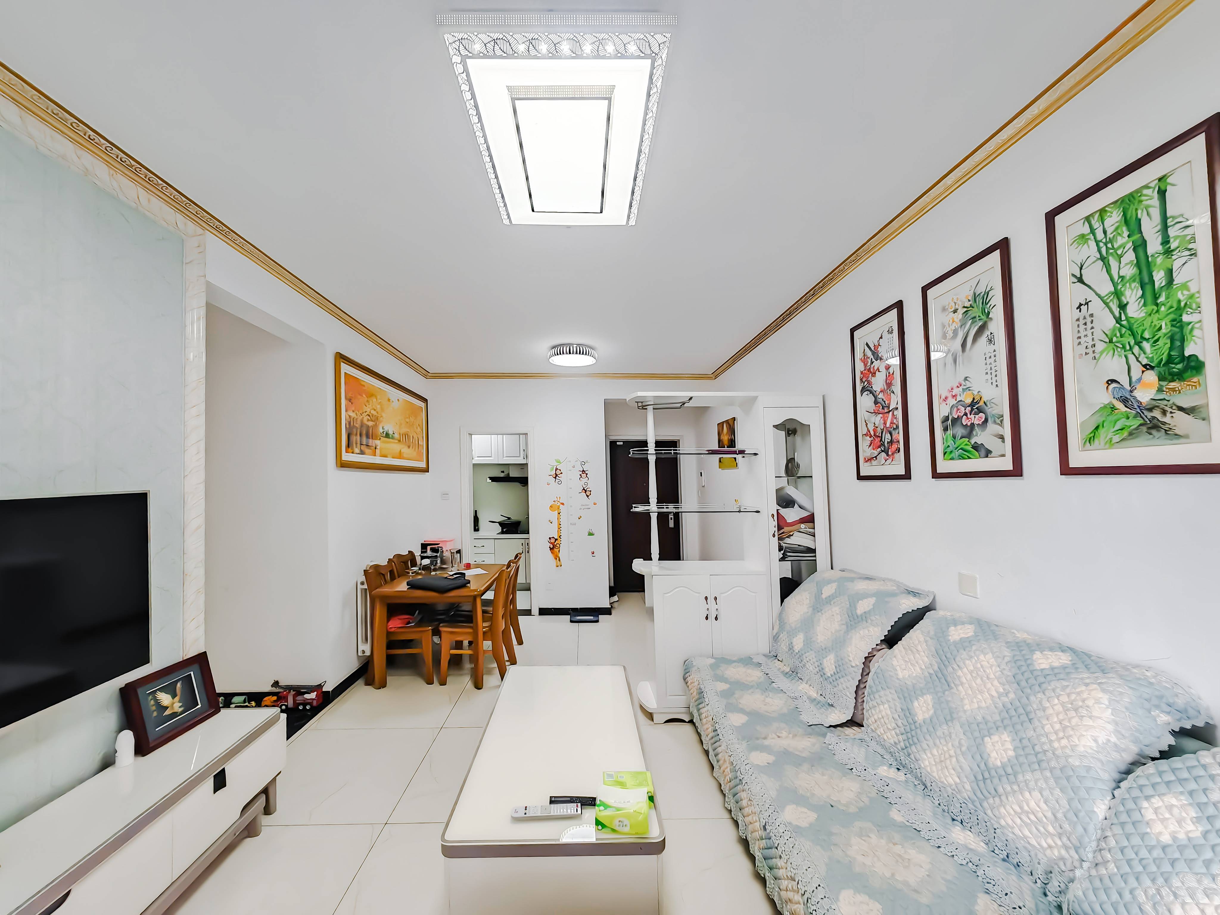 天鸿万象新天万卷府