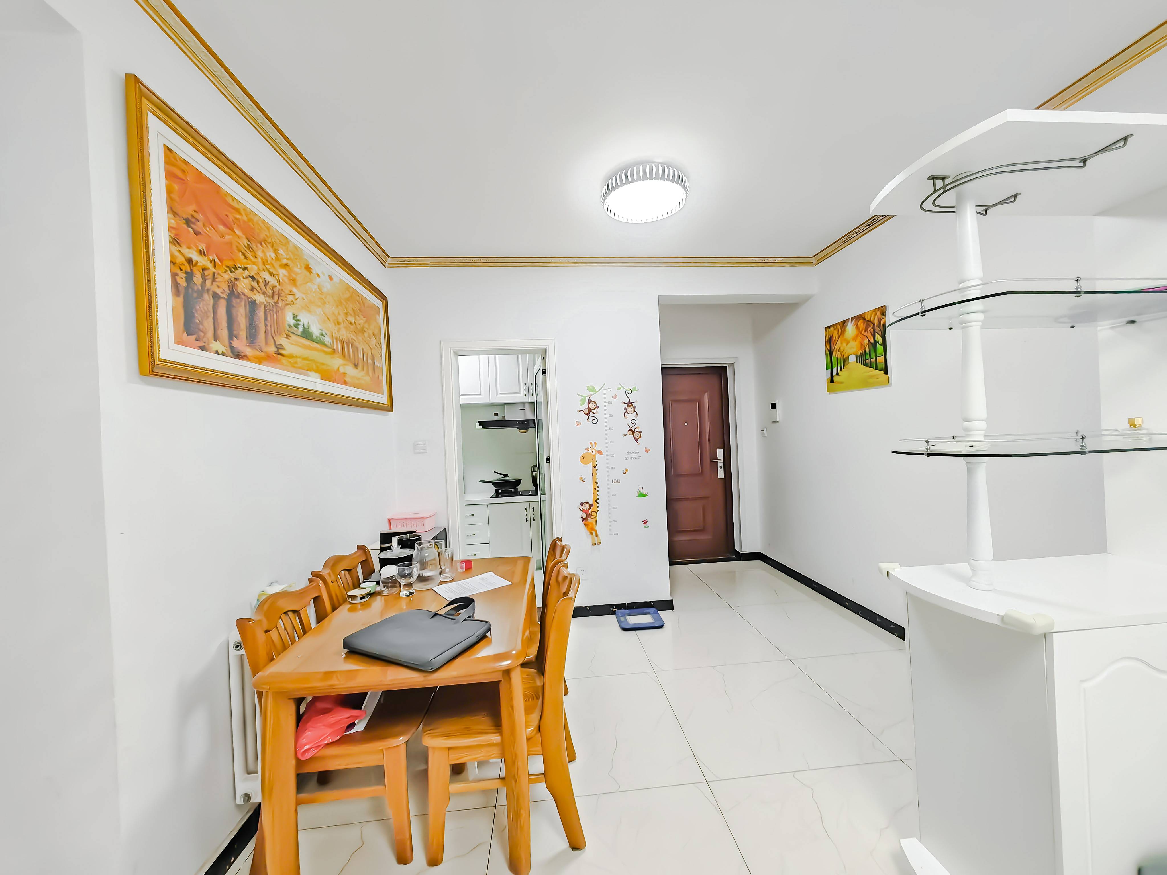 天鸿万象新天万卷府