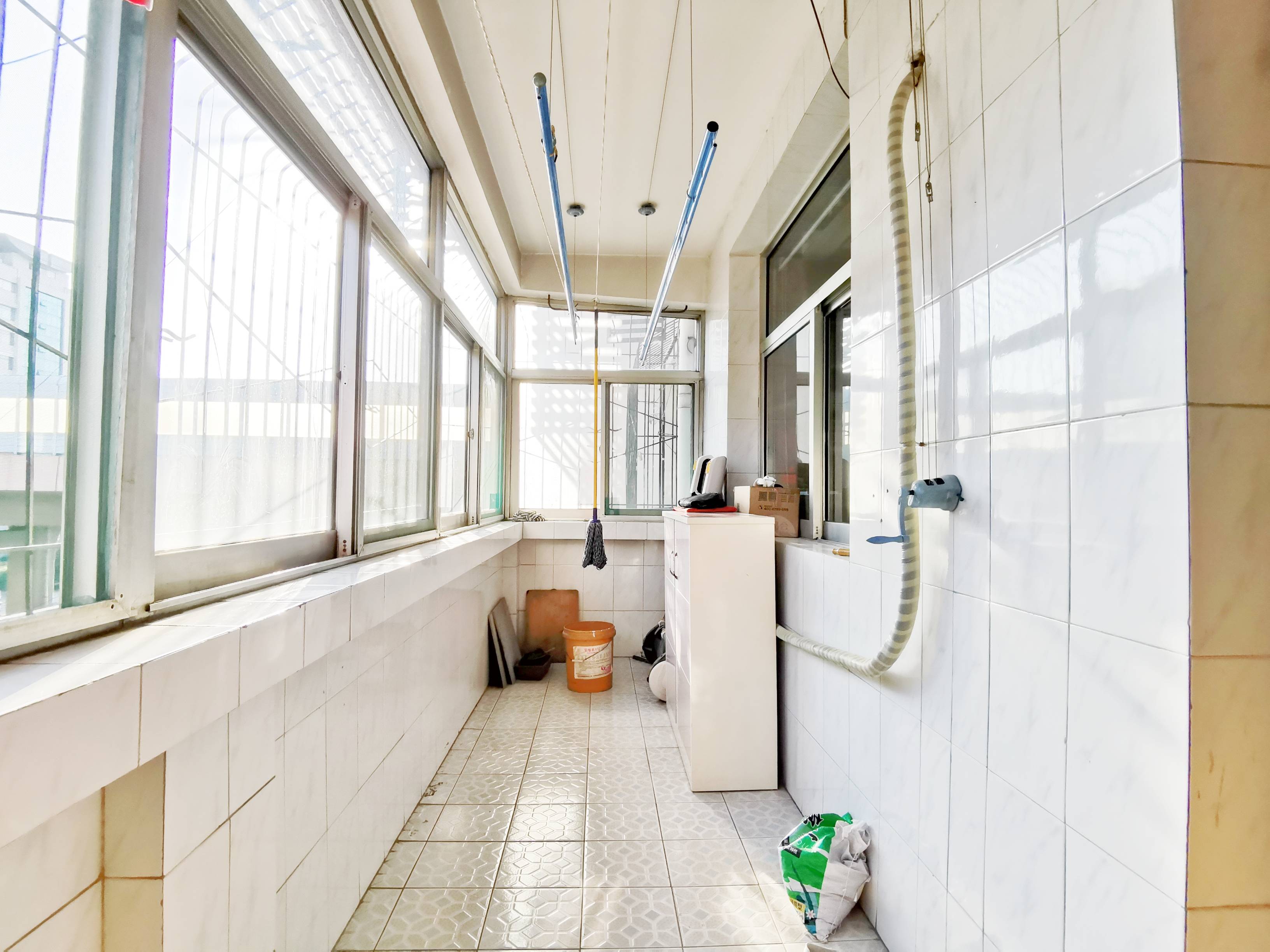 英雄山路256号院