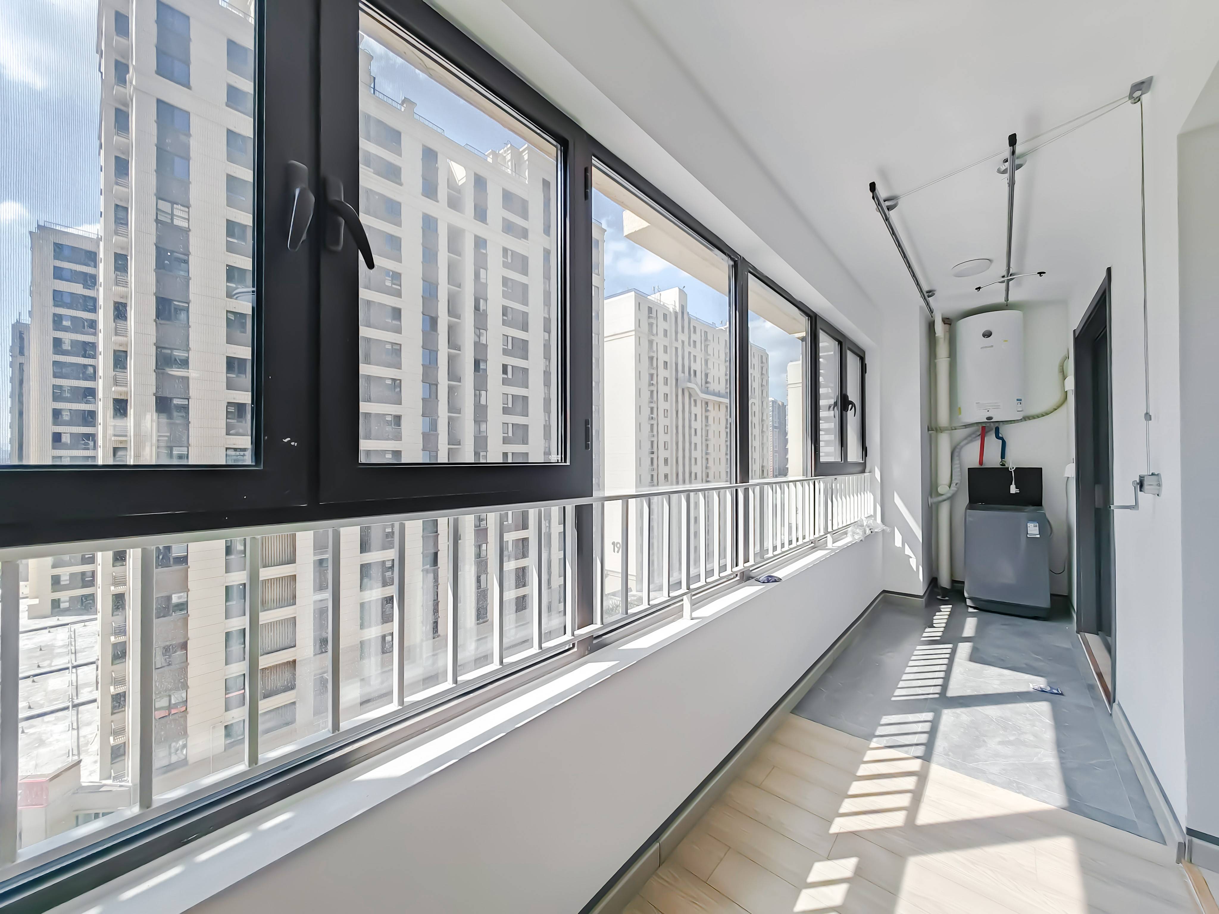 天鸿万象新天公园大道