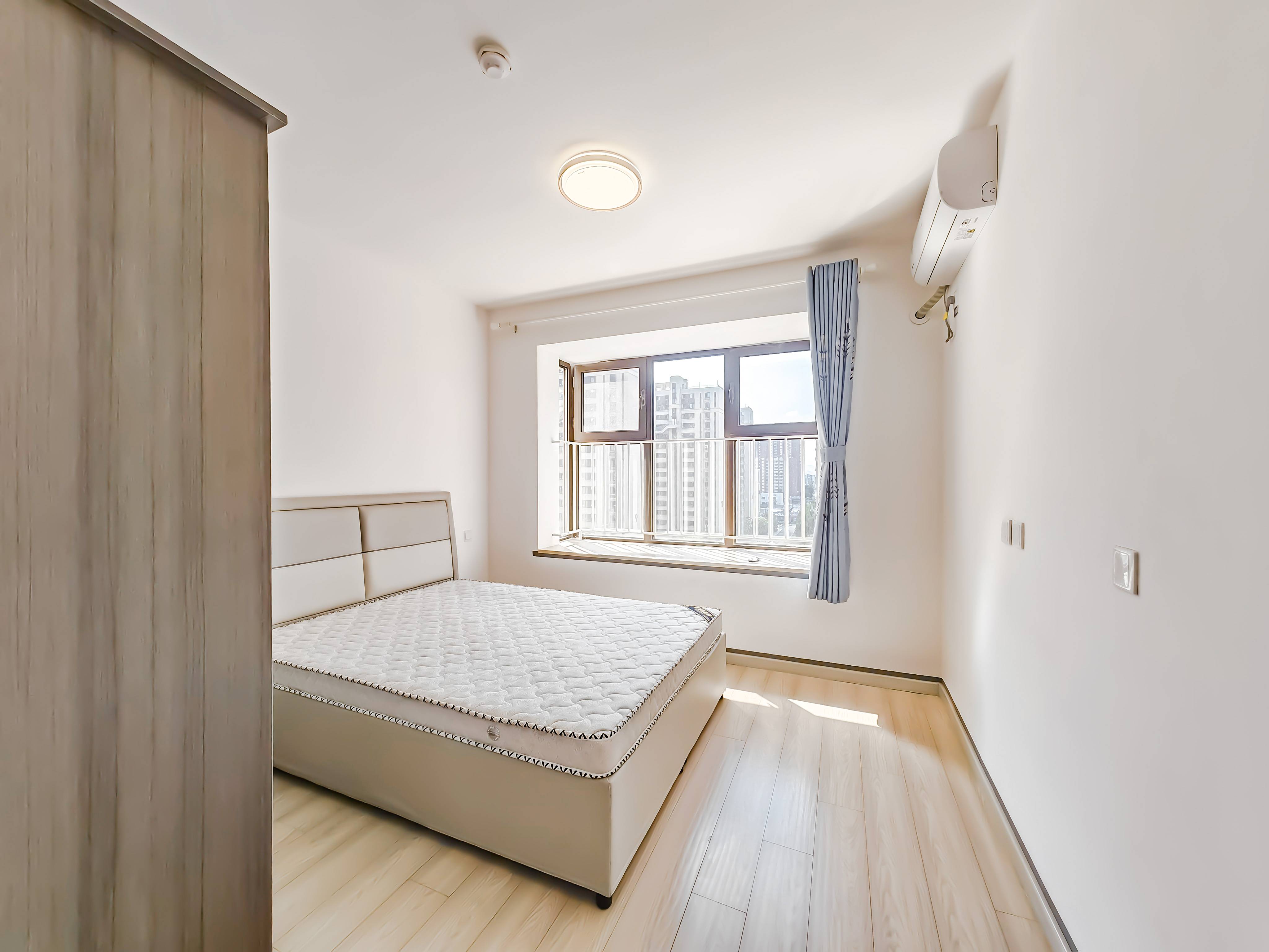 天鸿万象新天公园大道