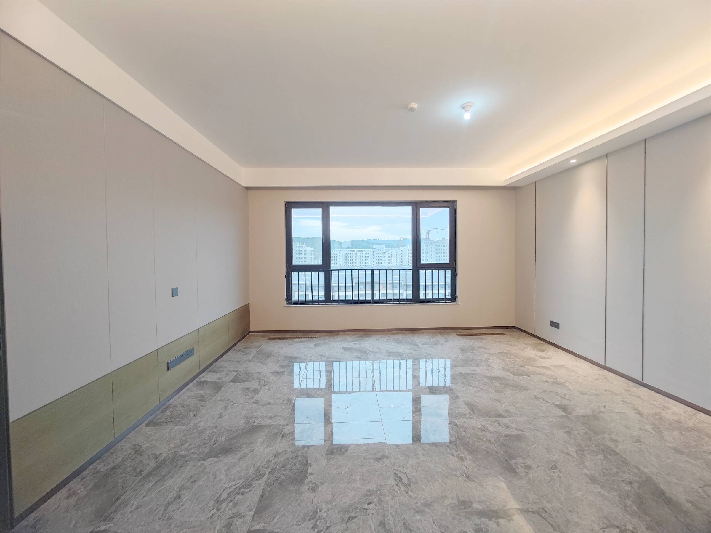  旅游路金茂府 南北