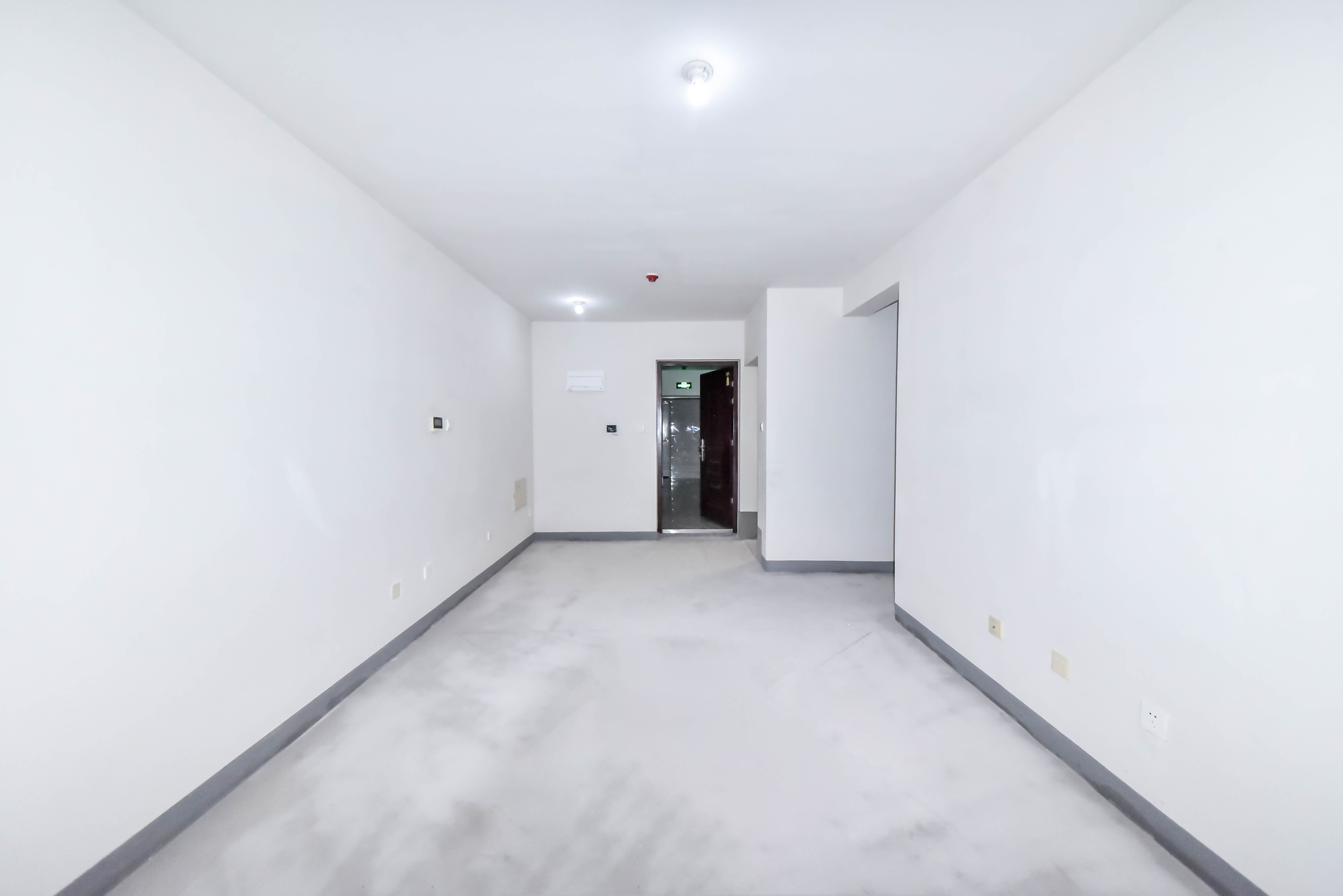  龙湖春江郦城一区(CB地块1-18)  南北