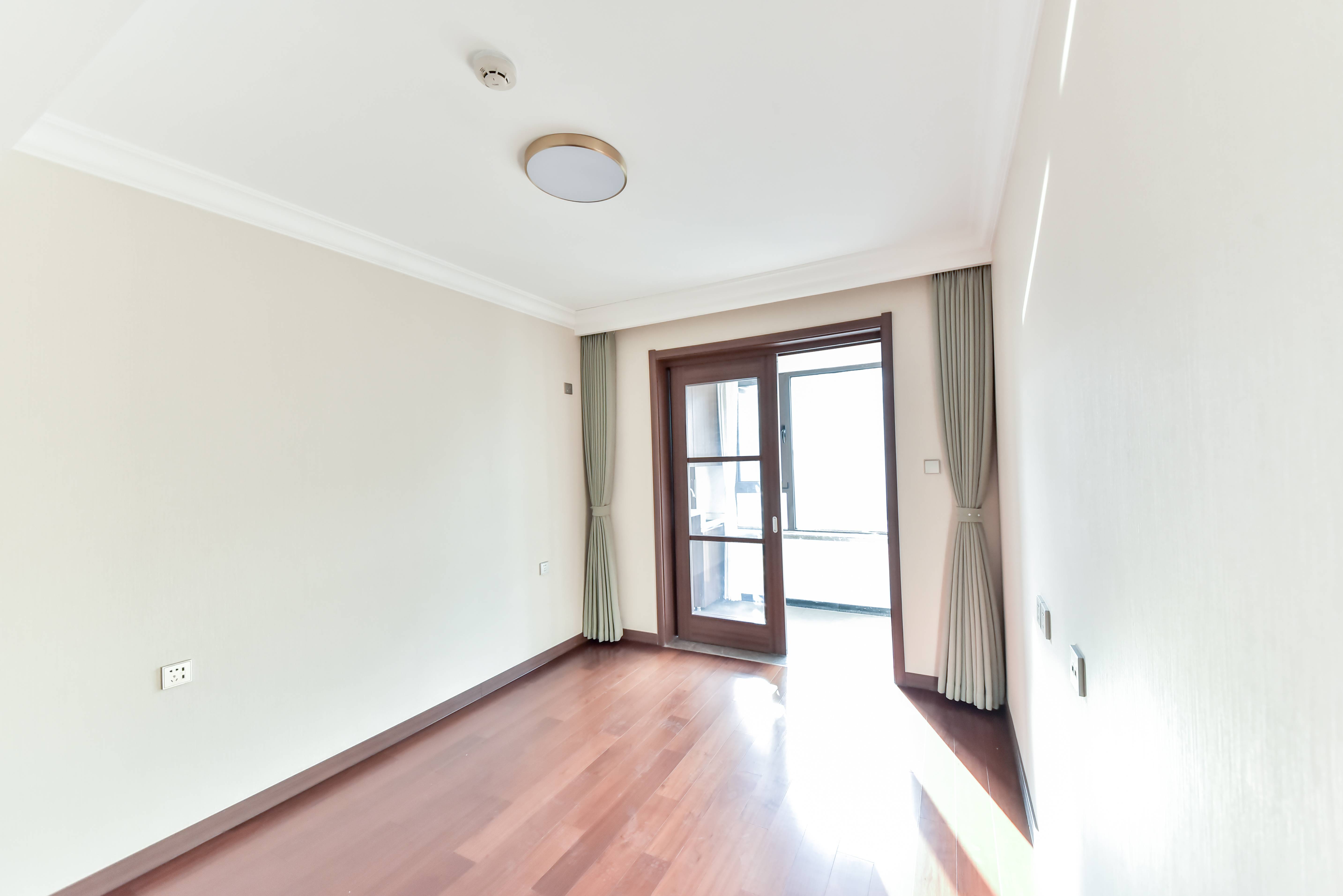 旭辉银盛泰金域蓝山