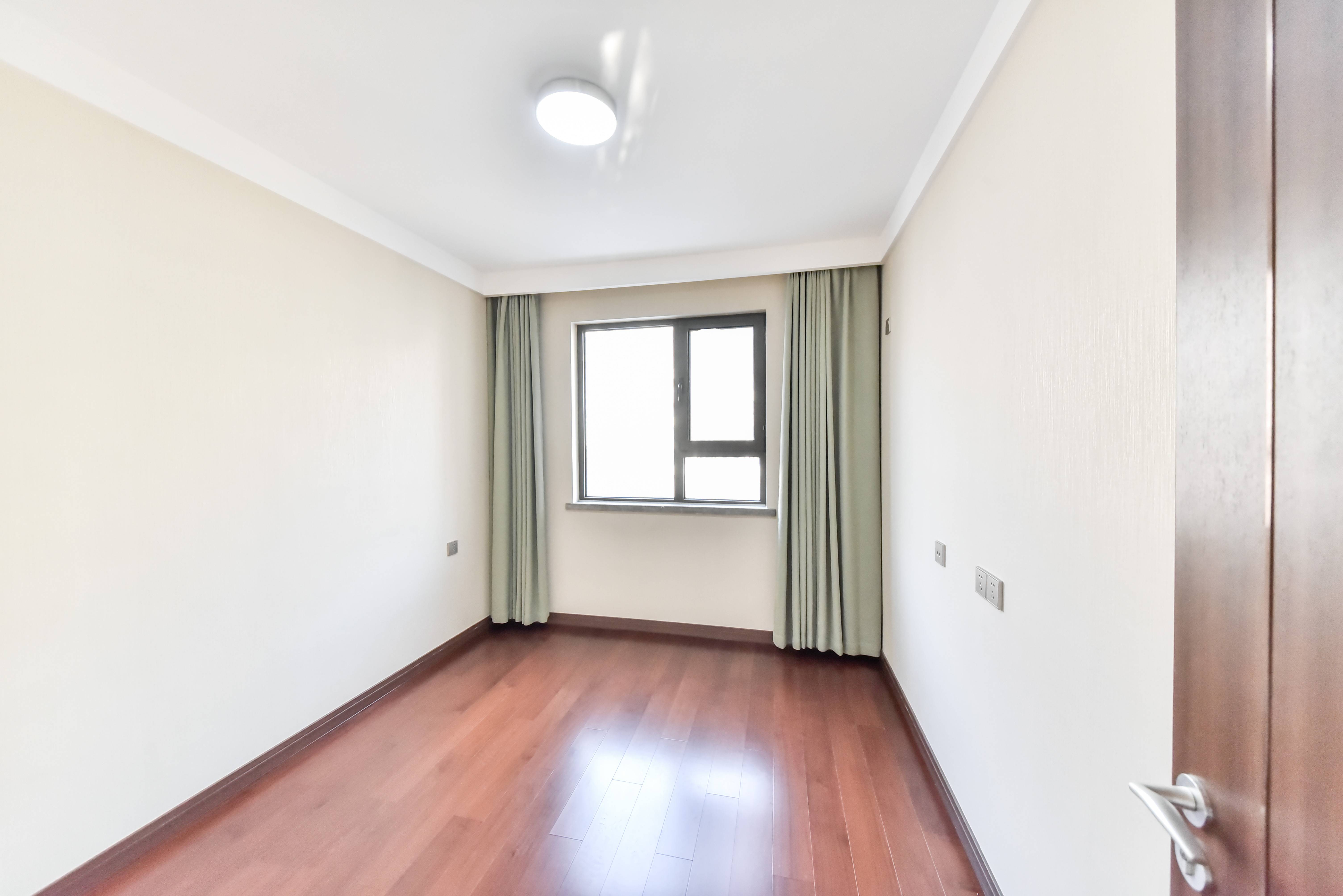 旭辉银盛泰金域蓝山