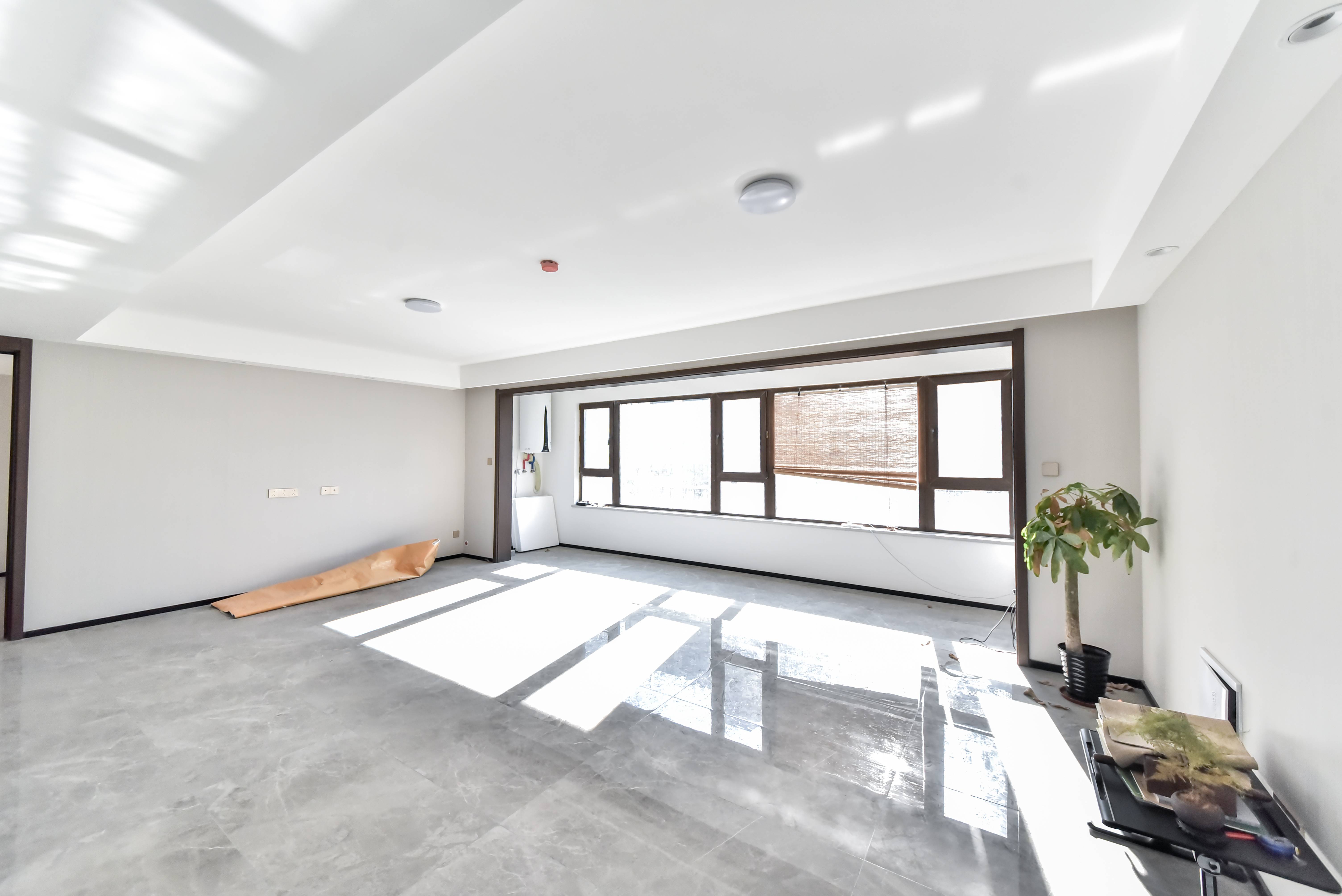  雪山万科城云湾园 南北