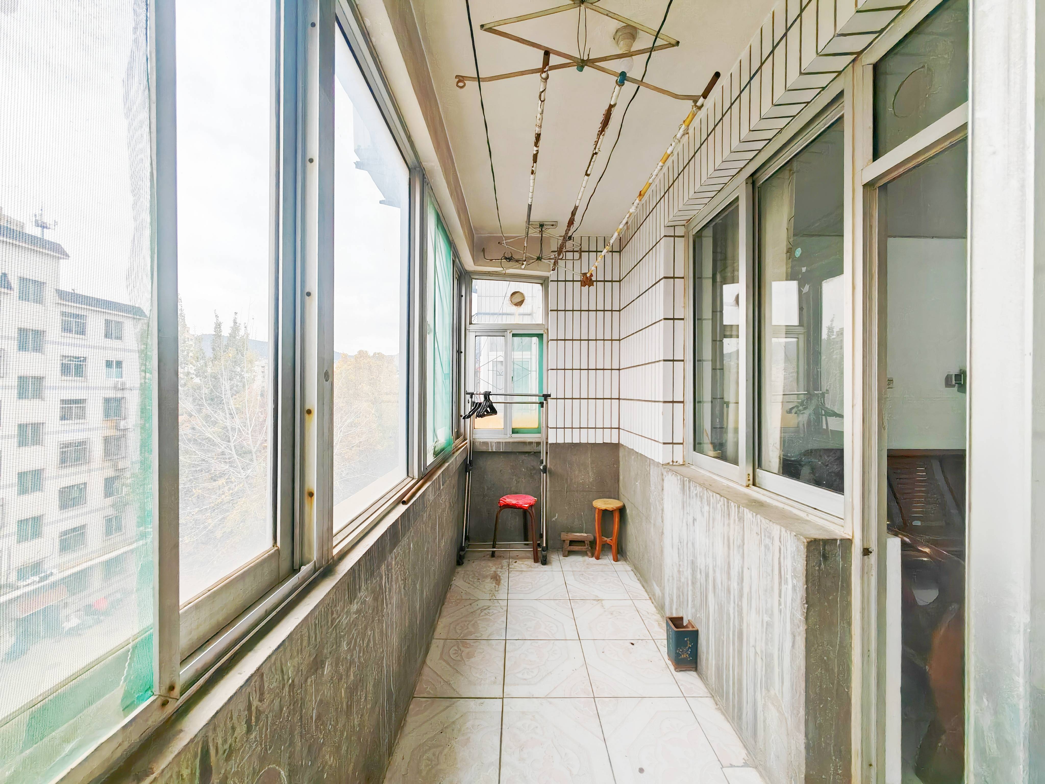 英雄山路中铁十四局宿舍