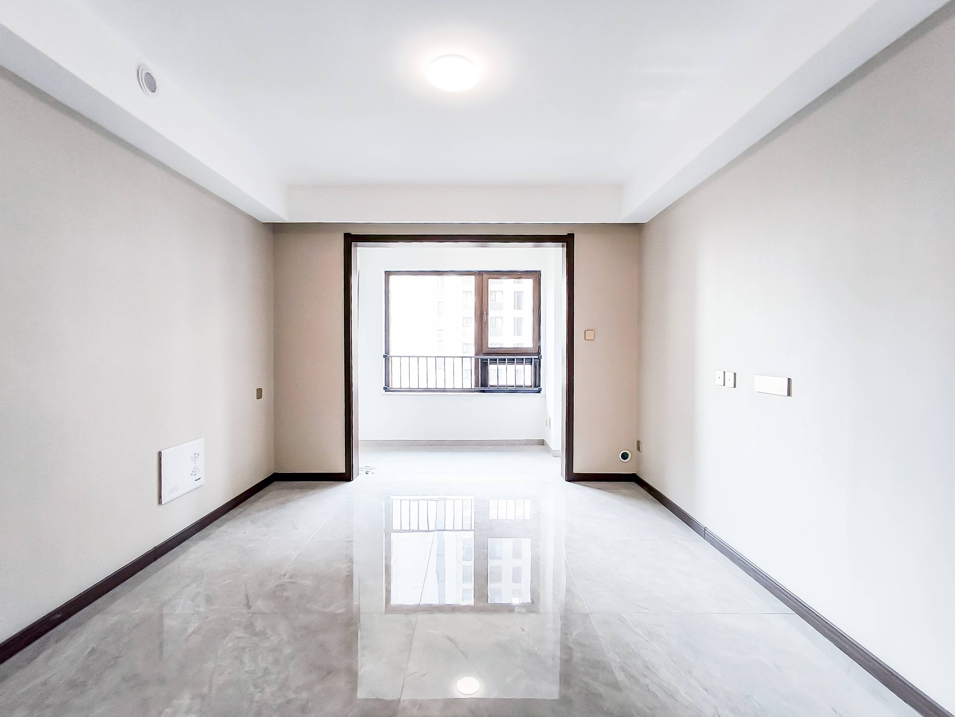  雪山万科城 南北