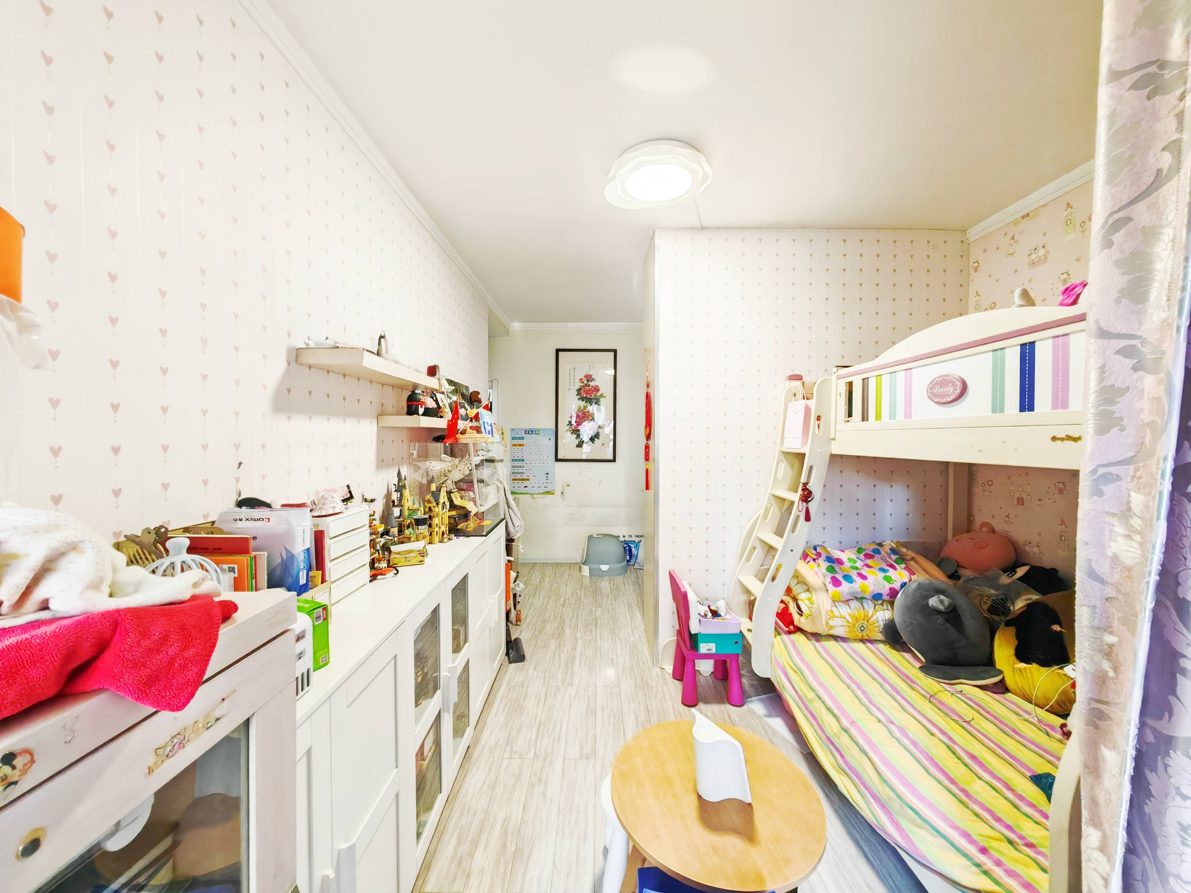  鲁能领秀城A区(十区)  南北