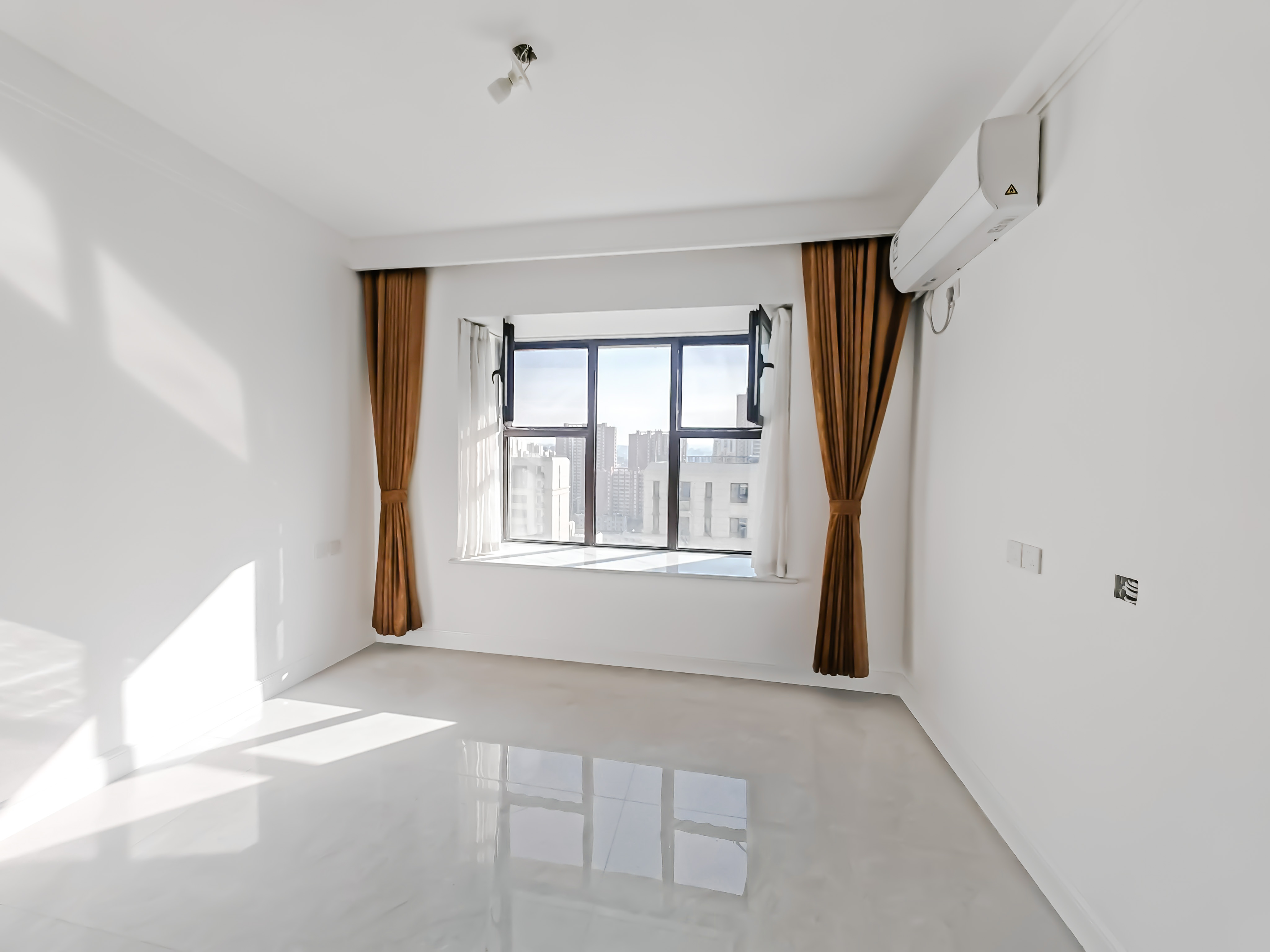 天鸿万象新天公园大道