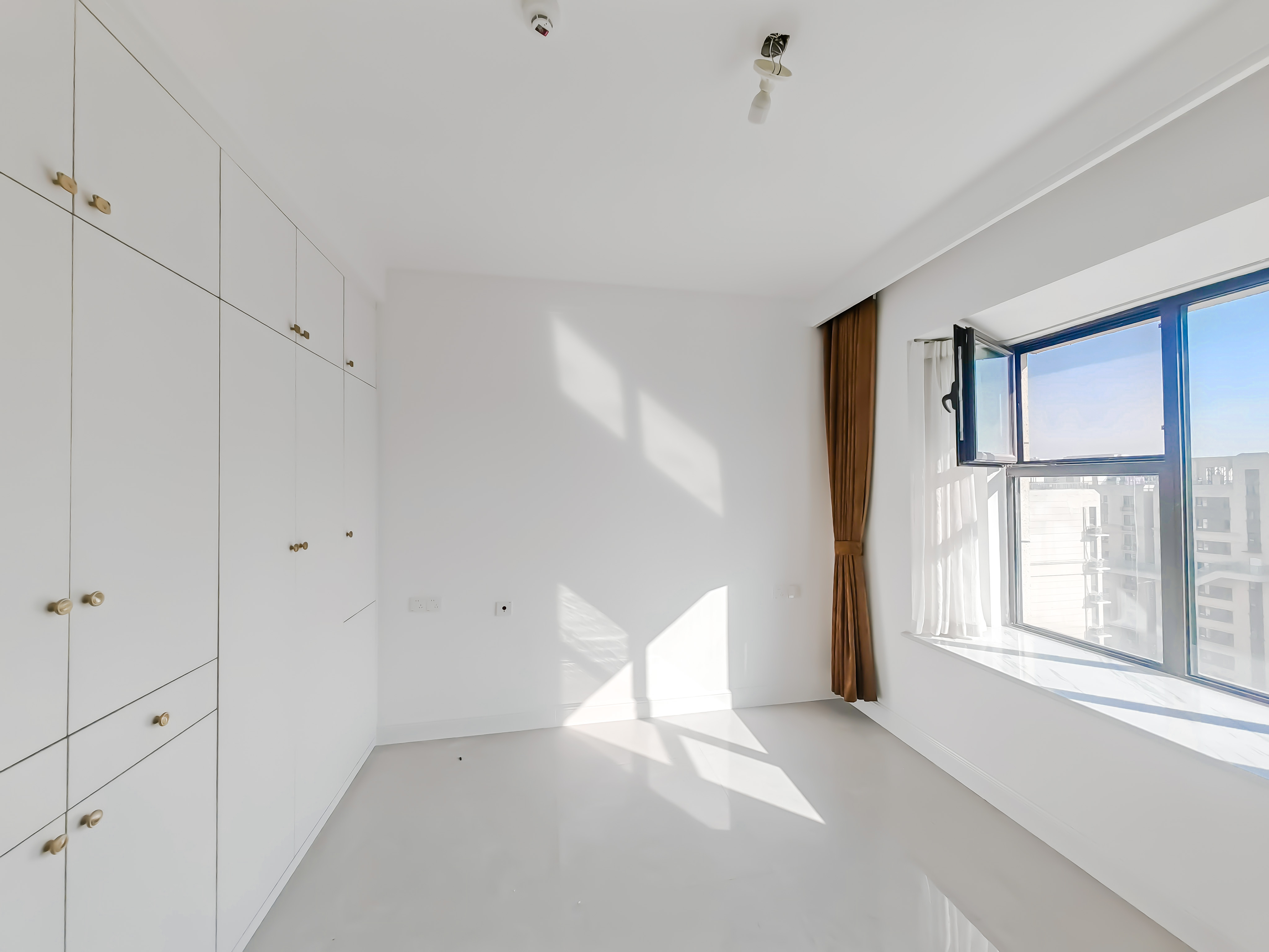 天鸿万象新天公园大道