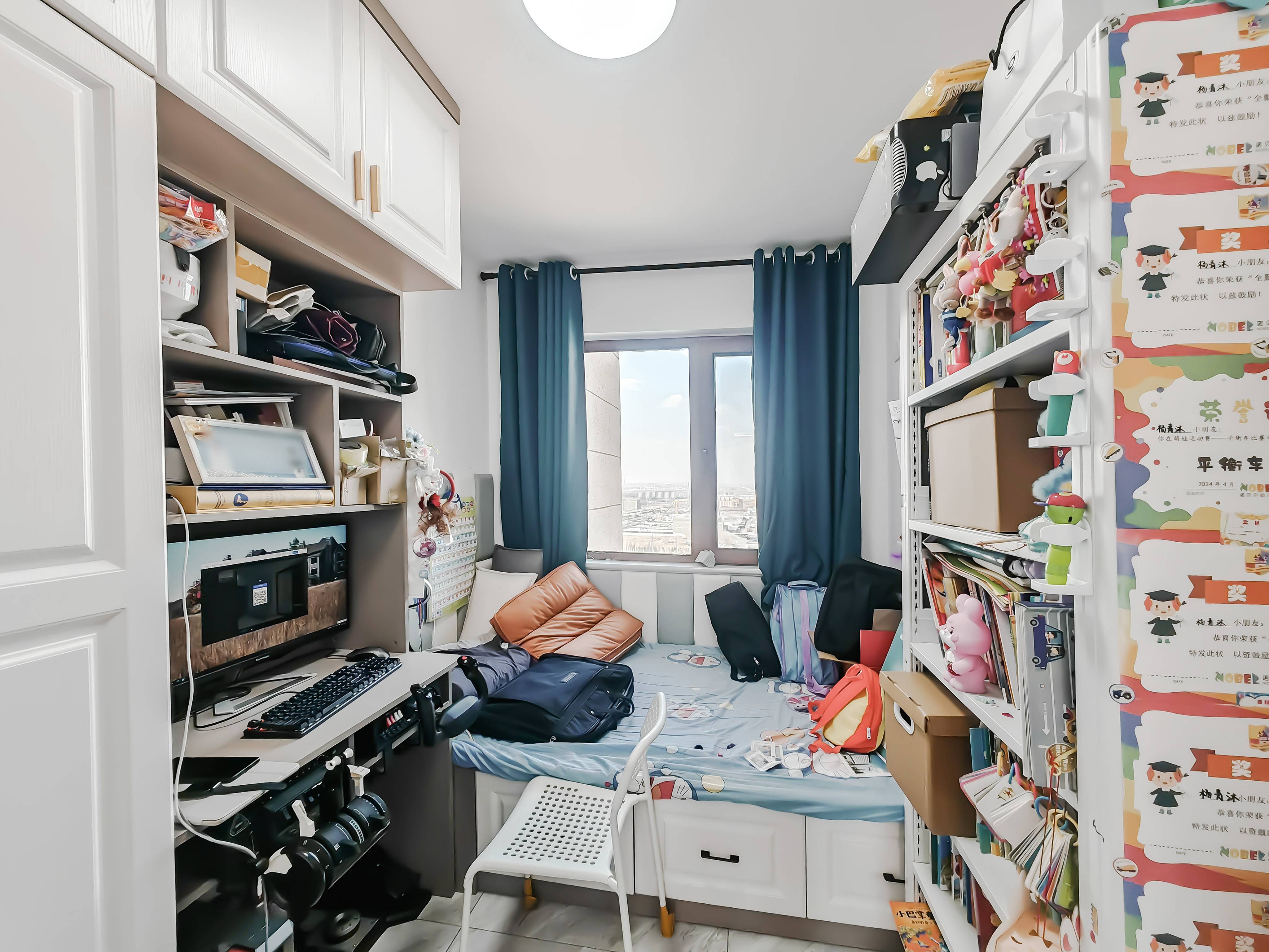 天鸿万象新天公园大道