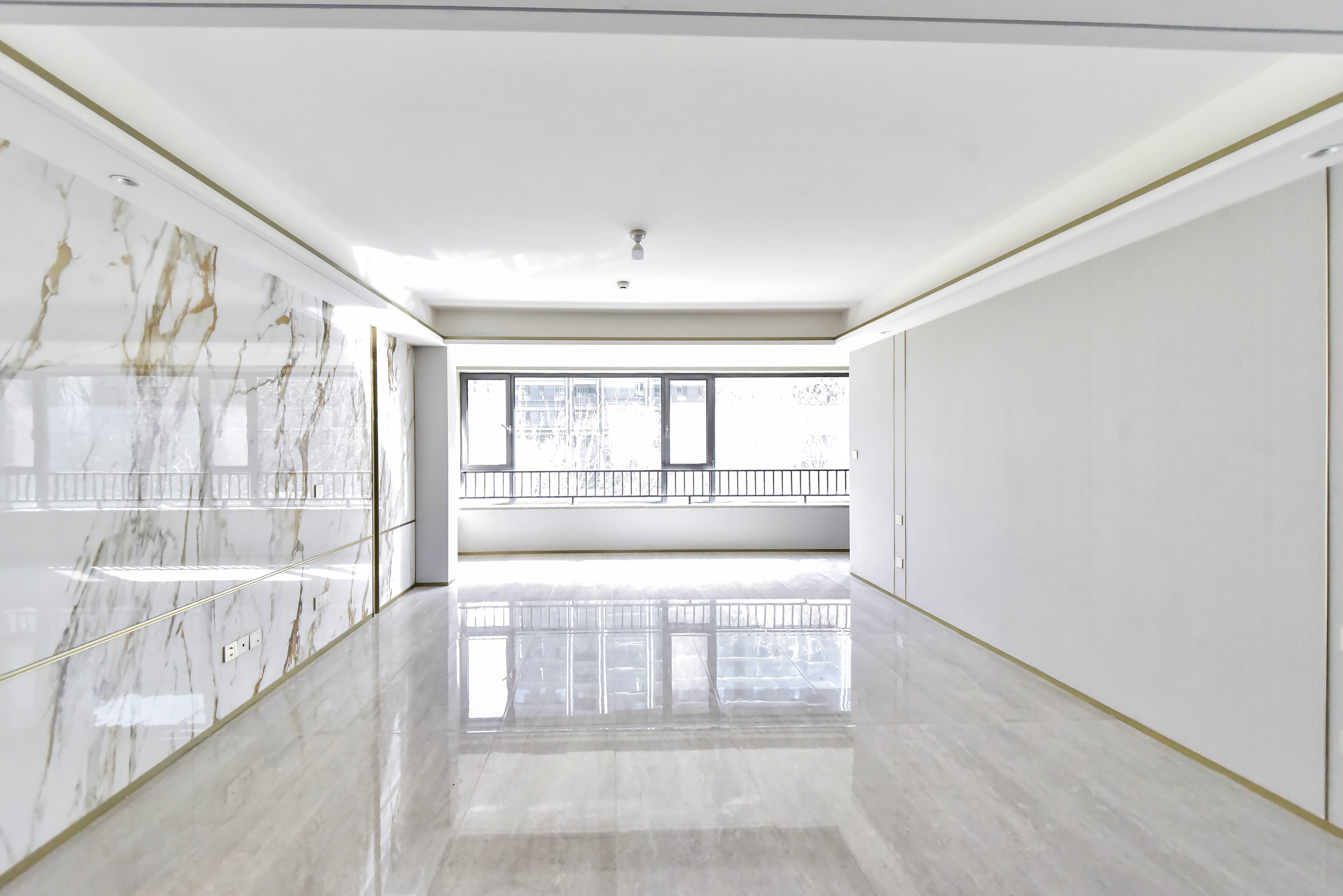  绿城春月锦庐 南