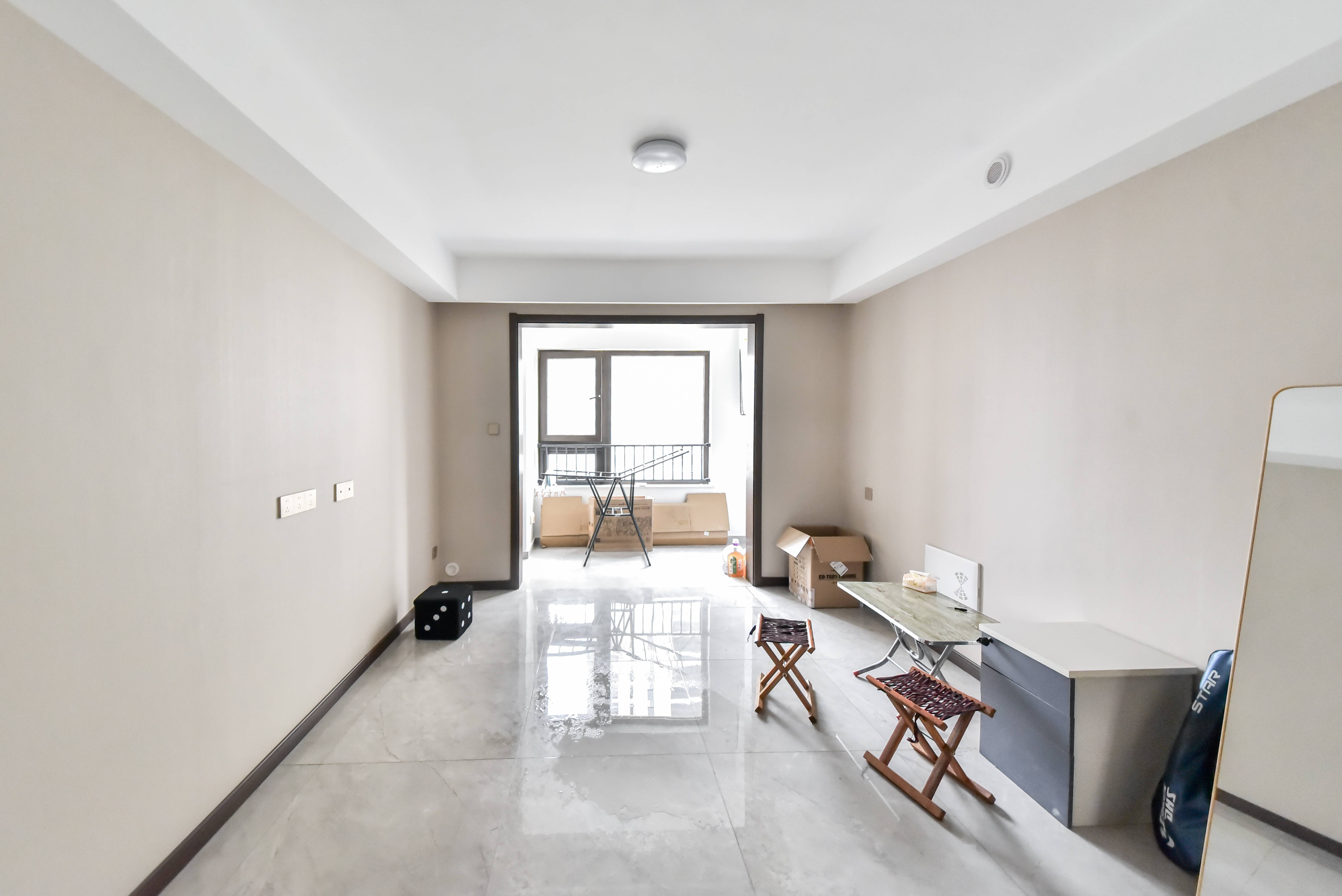  雪山万科城 南北